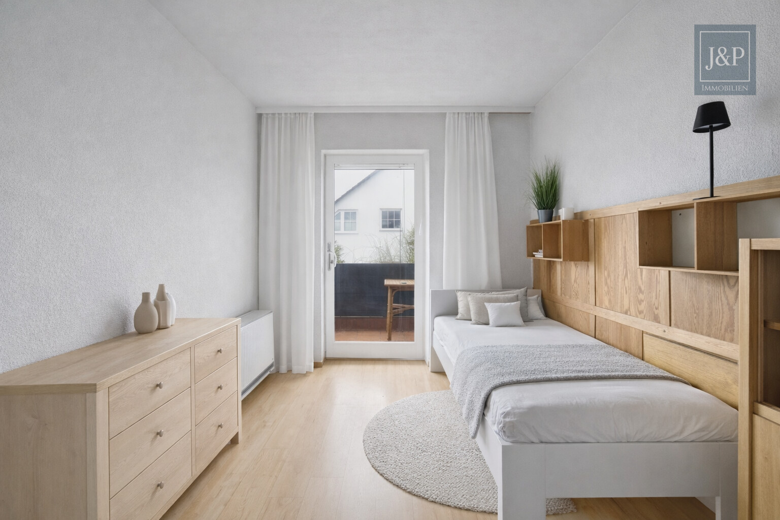 Seltene Gelegenheit: Sanierungsbedürftige DHH am Kapellenberg mit Blick auf Frankfurter Skyline - Schlafzimmer 3 KI Überarbeitet