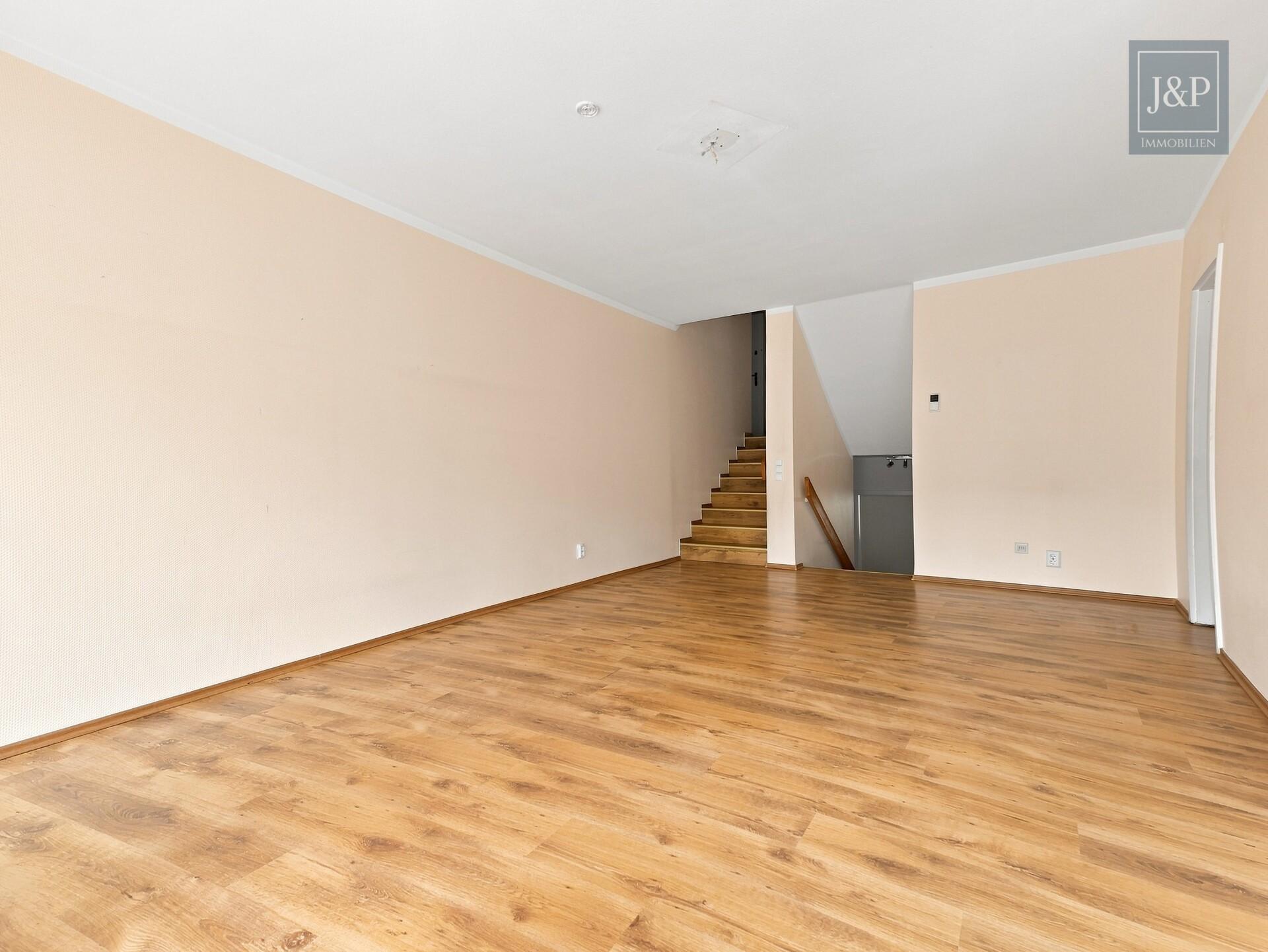 Maisonette in Feldrandlage – Balkon & Garage – sofort verfügbar - Offener Wohnbereich 6
