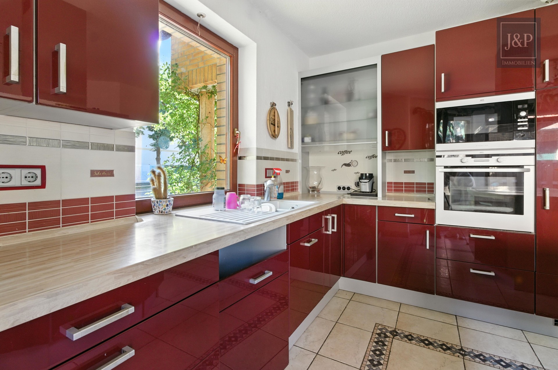 Familientraum in Limsdorf – hell, großzügig, naturnah - Einbauküche