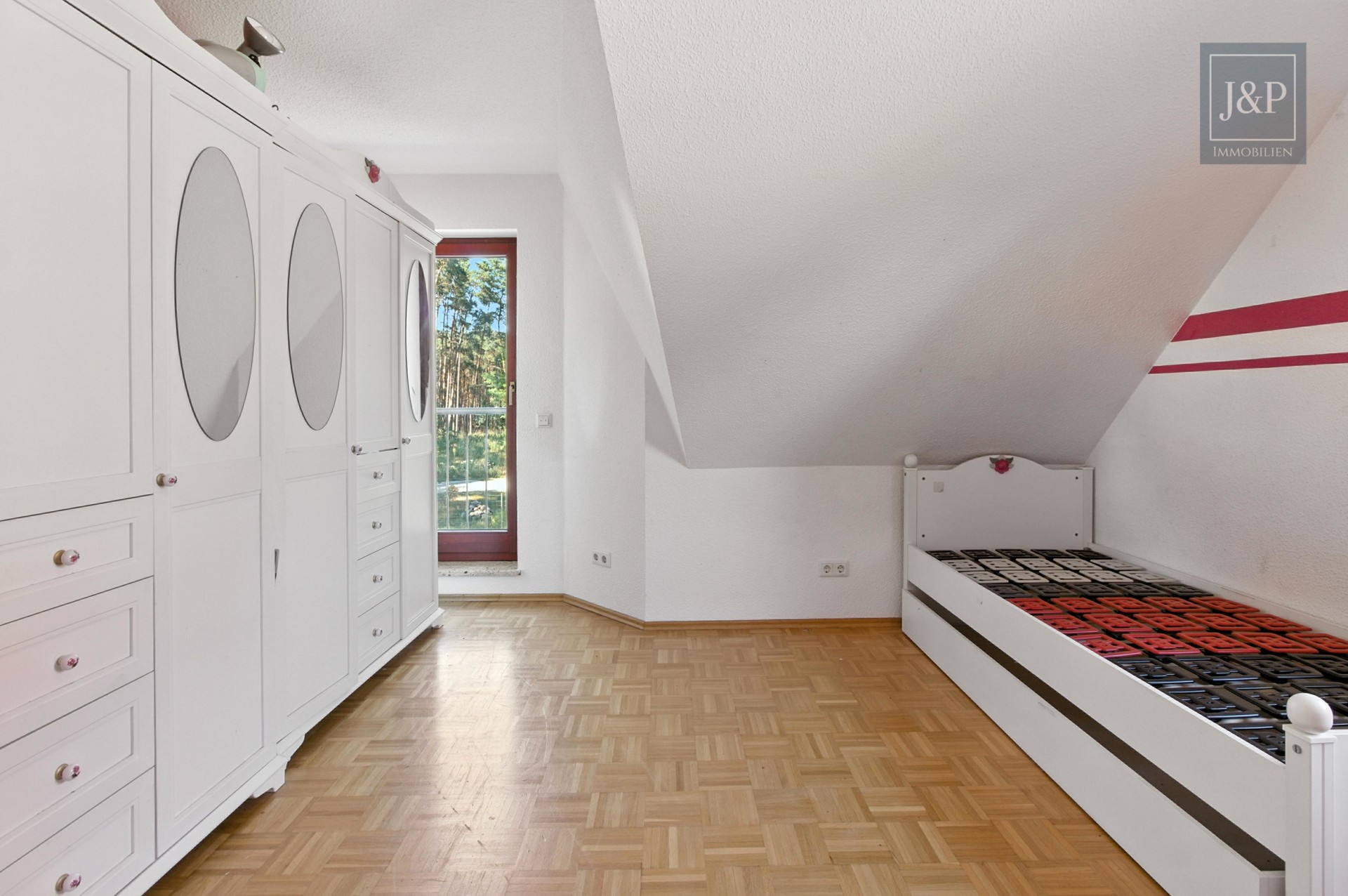 Familientraum in Limsdorf – hell, großzügig, naturnah - Schlafzimmer 1