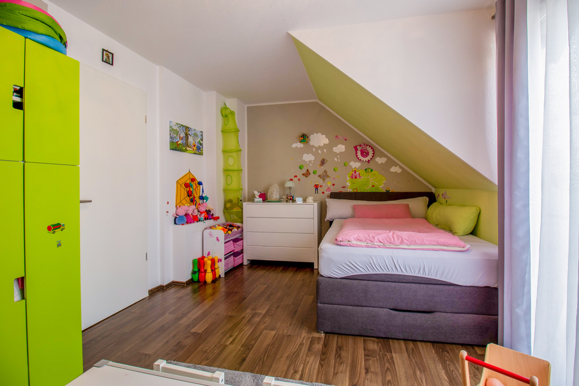 Perfektes Familienzuhause in guter Nachbarschaft: Energetisch, Luxuriös & unverbaubarer Feldblick - Kinderzimmer