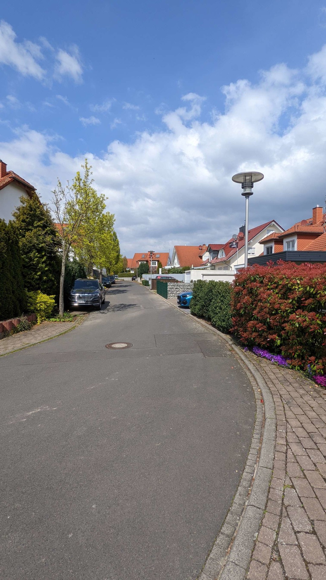 Perfektes Familienzuhause in guter Nachbarschaft: Energetisch, Luxuriös & unverbaubarer Feldblick - Wohnsiedlung