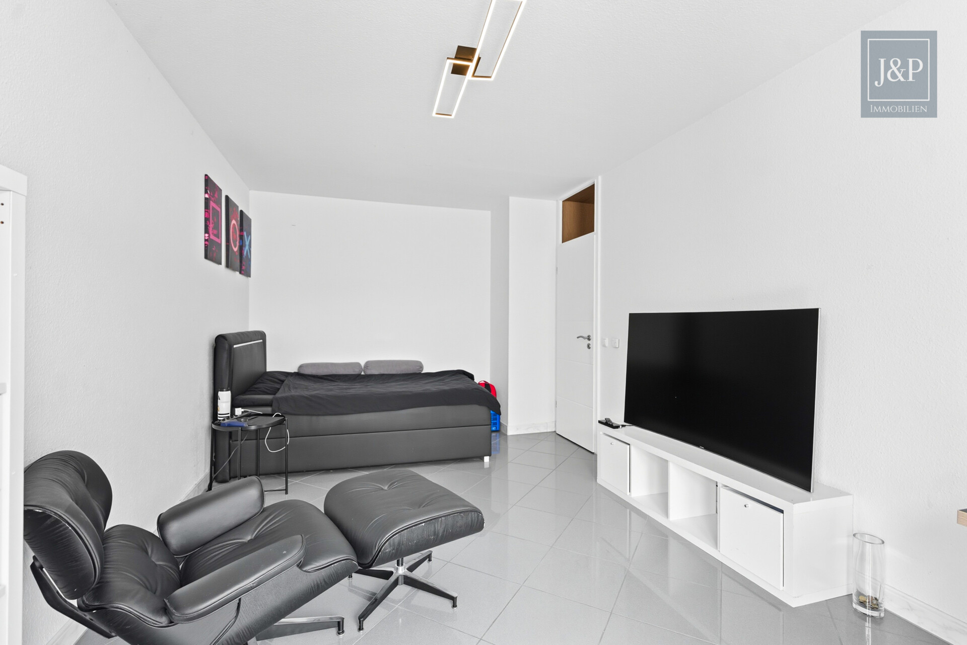 Repräsentativer Bungalow im Villenviertel von Langen – modernisiert und vielseitig nutzbar! - Schlafzimmer 1