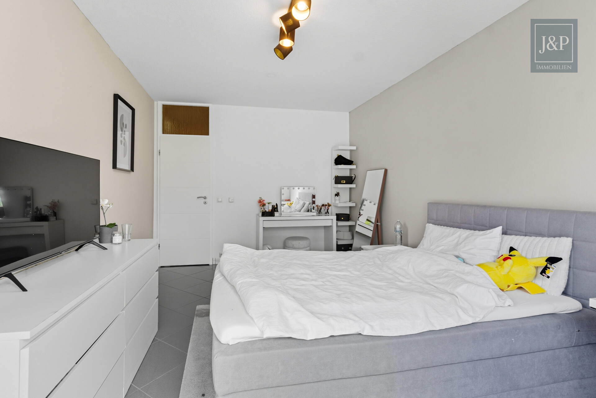 Repräsentativer Bungalow im Villenviertel von Langen – modernisiert und vielseitig nutzbar! - Schlafzimmer 2