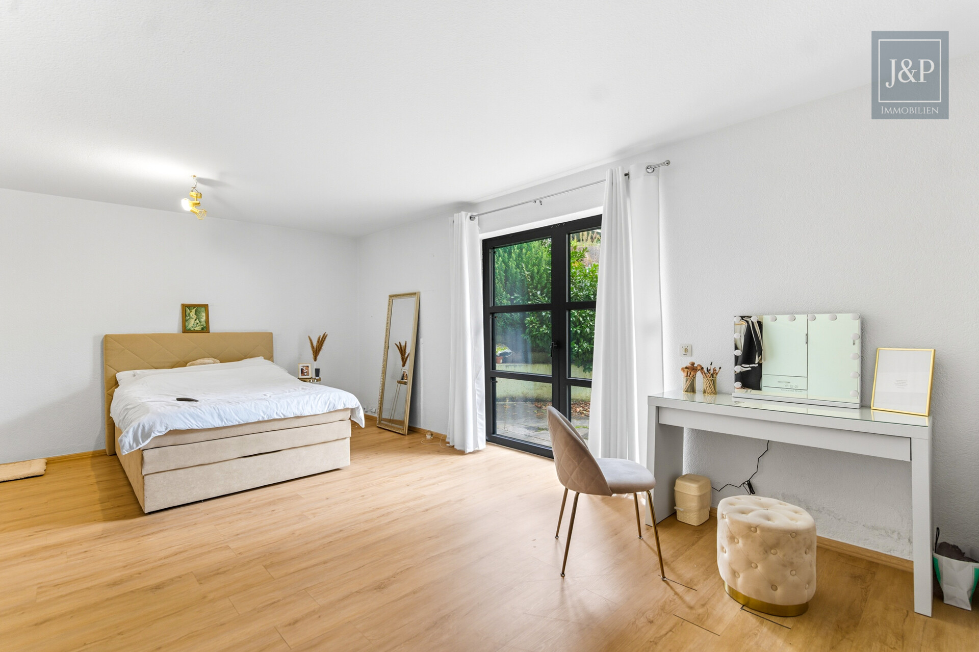 Repräsentativer Bungalow im Villenviertel von Langen – modernisiert und vielseitig nutzbar! - Schlafzimmer 3