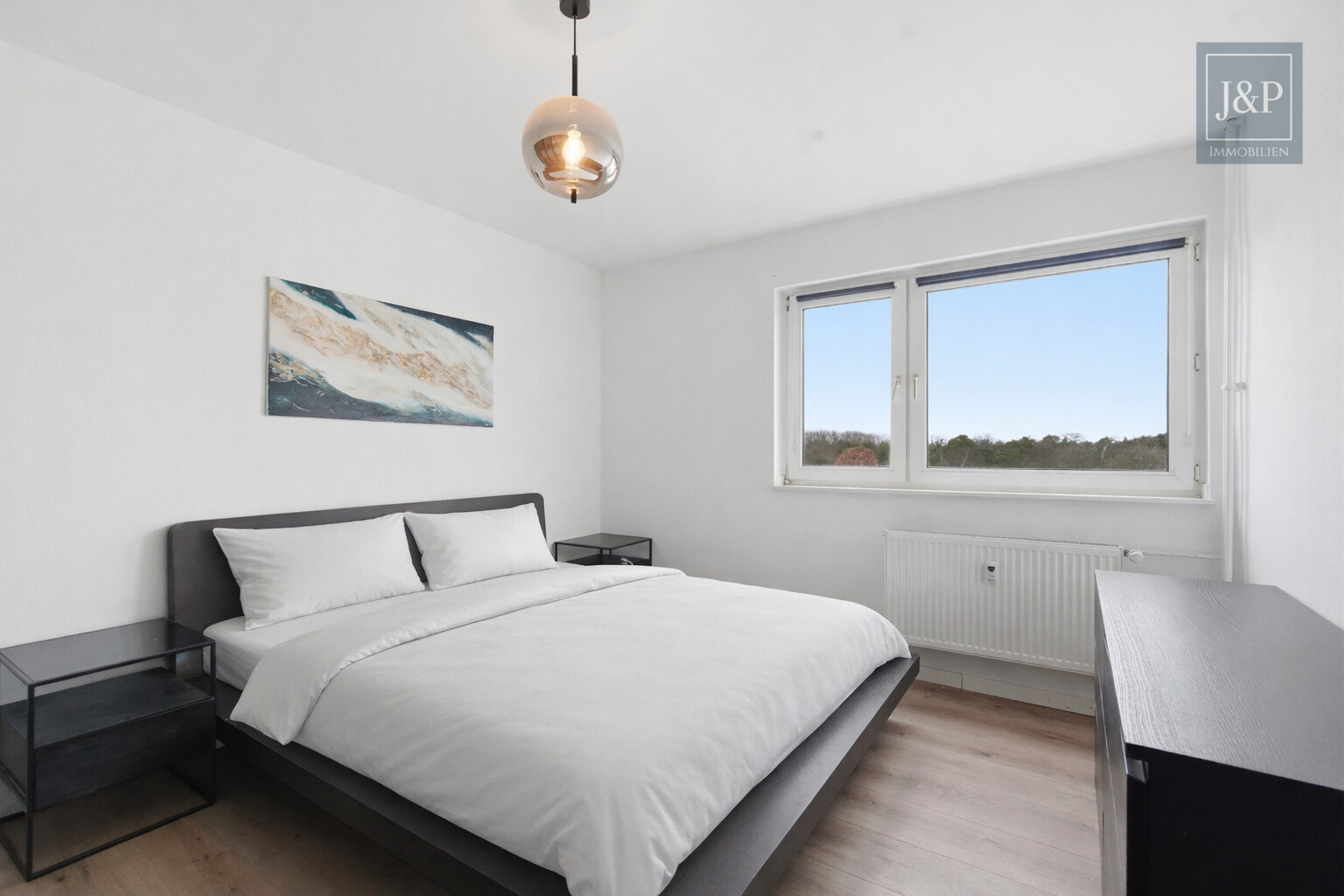 Saniert, bezugsfrei, modern: Möblierte 3-Zimmer-Wohnung in Dreieich-Sprendlingen! - Schlafzimmer 1