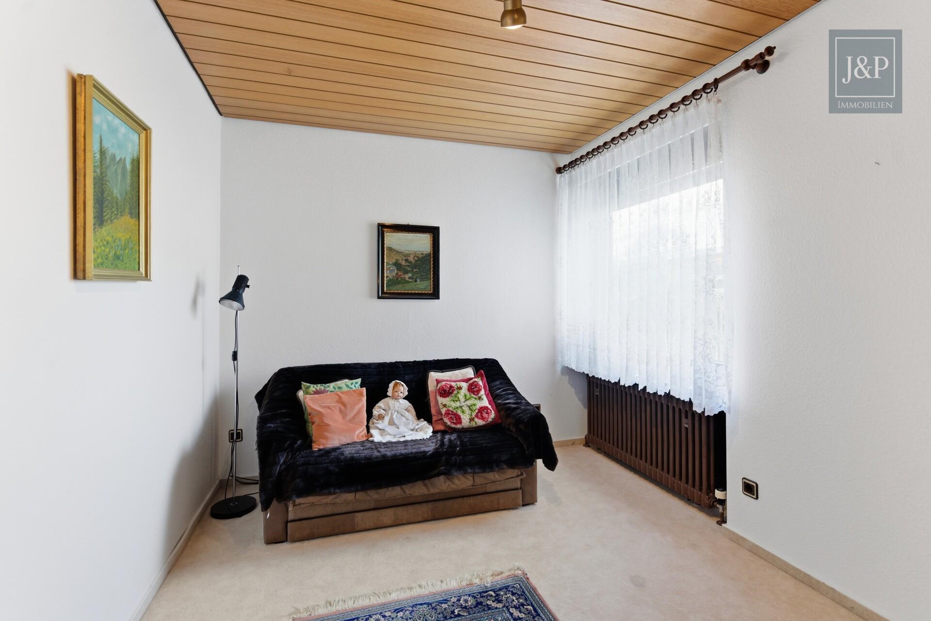Garten, Sauna und Garage: Gepflegter Bungalow in ruhiger Lage von Aschaffenburg-Leider! - Schlafzimmer 3