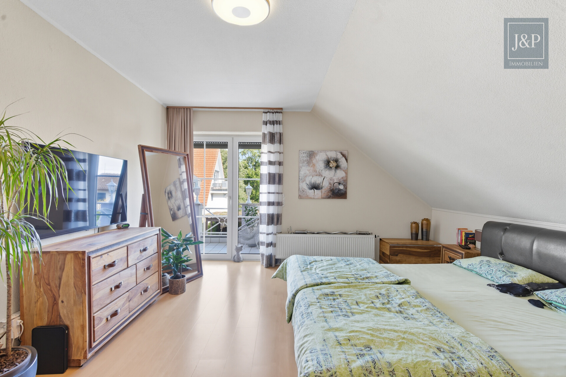 Großes Anwesen im Villenviertel von Glattbach. Gehobener Lebensstil auf über 400qm. - ELW - Schlafen