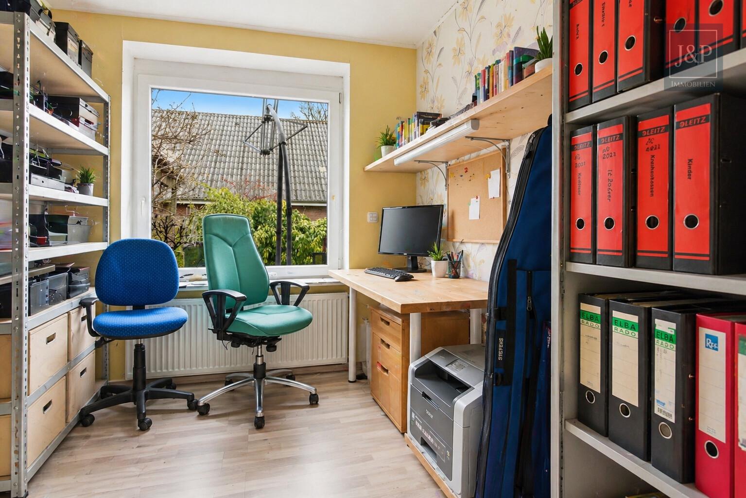 Sackgassenlage: Reichlich Platz für die ganze Familie! - Büro