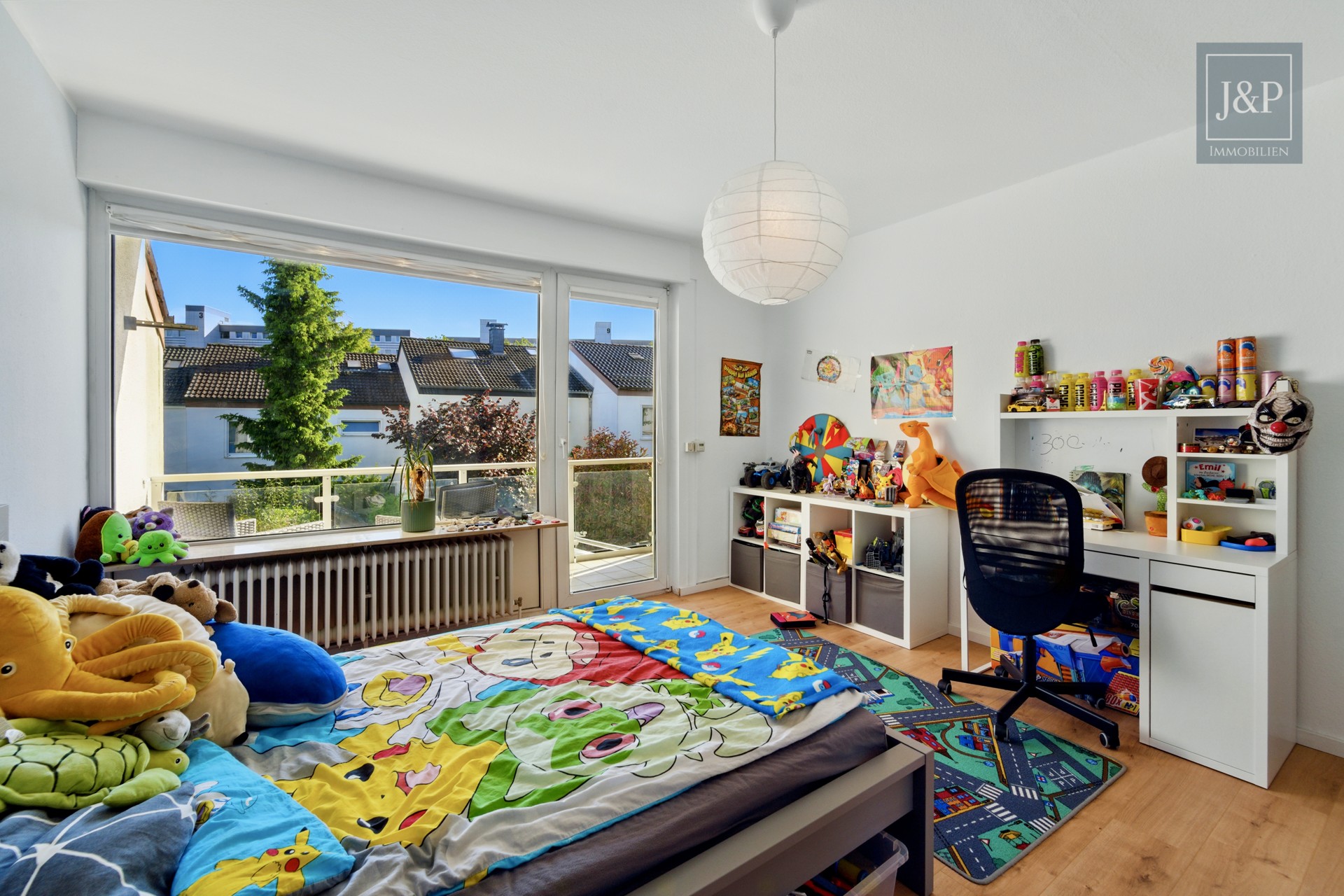 Charmantes Reihenmittelhaus mit Ausbaupotenzial, Sauna & moderner Küche in Schwalbach am Taunus - Schlafzimmer 1