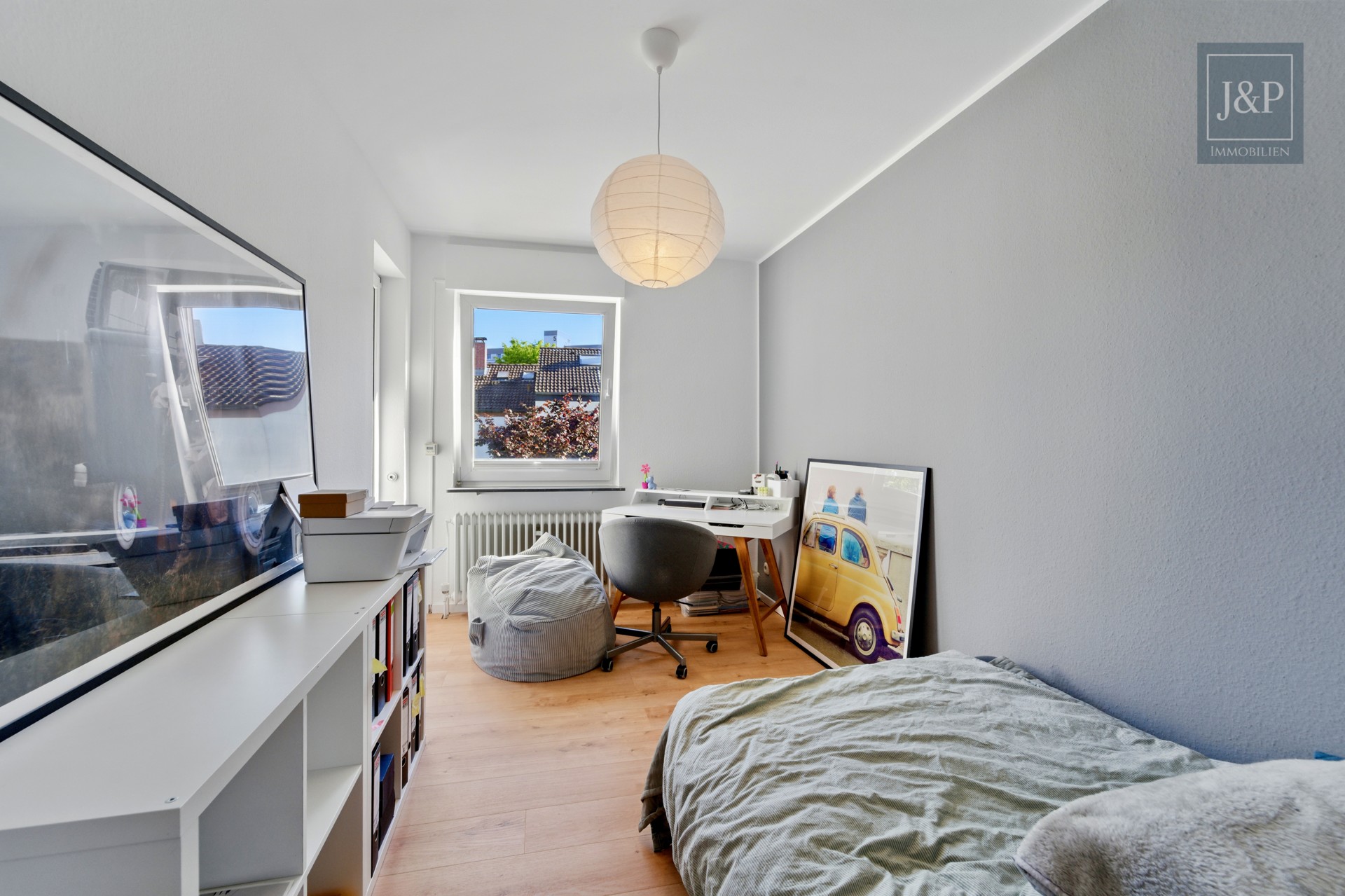 Charmantes Reihenmittelhaus mit Ausbaupotenzial, Sauna & moderner Küche in Schwalbach am Taunus - Schlafzimmer 3