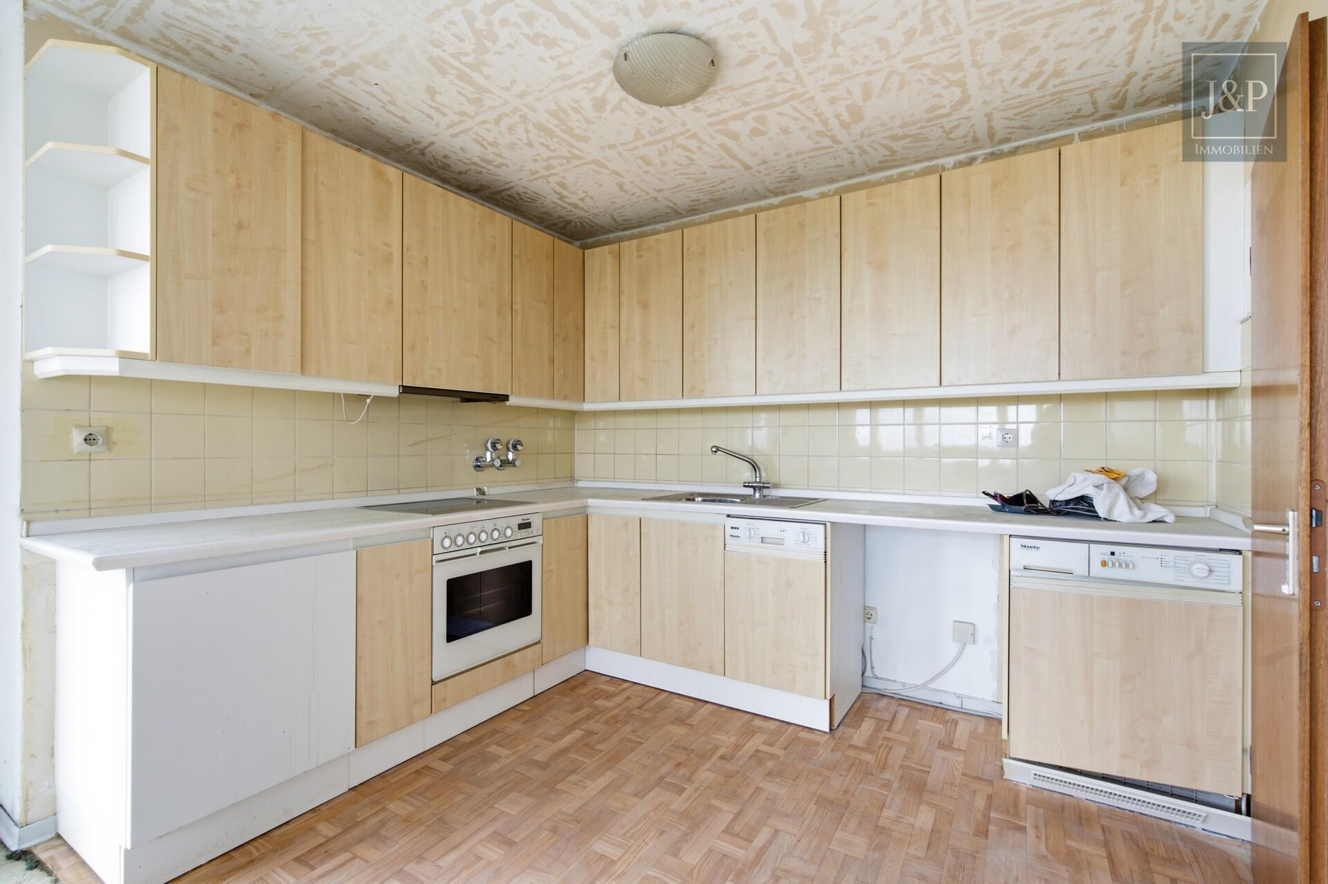 Beeindruckende Penthouse-Wohnung mit Skylineblick und zwei Terrassen! - Küche