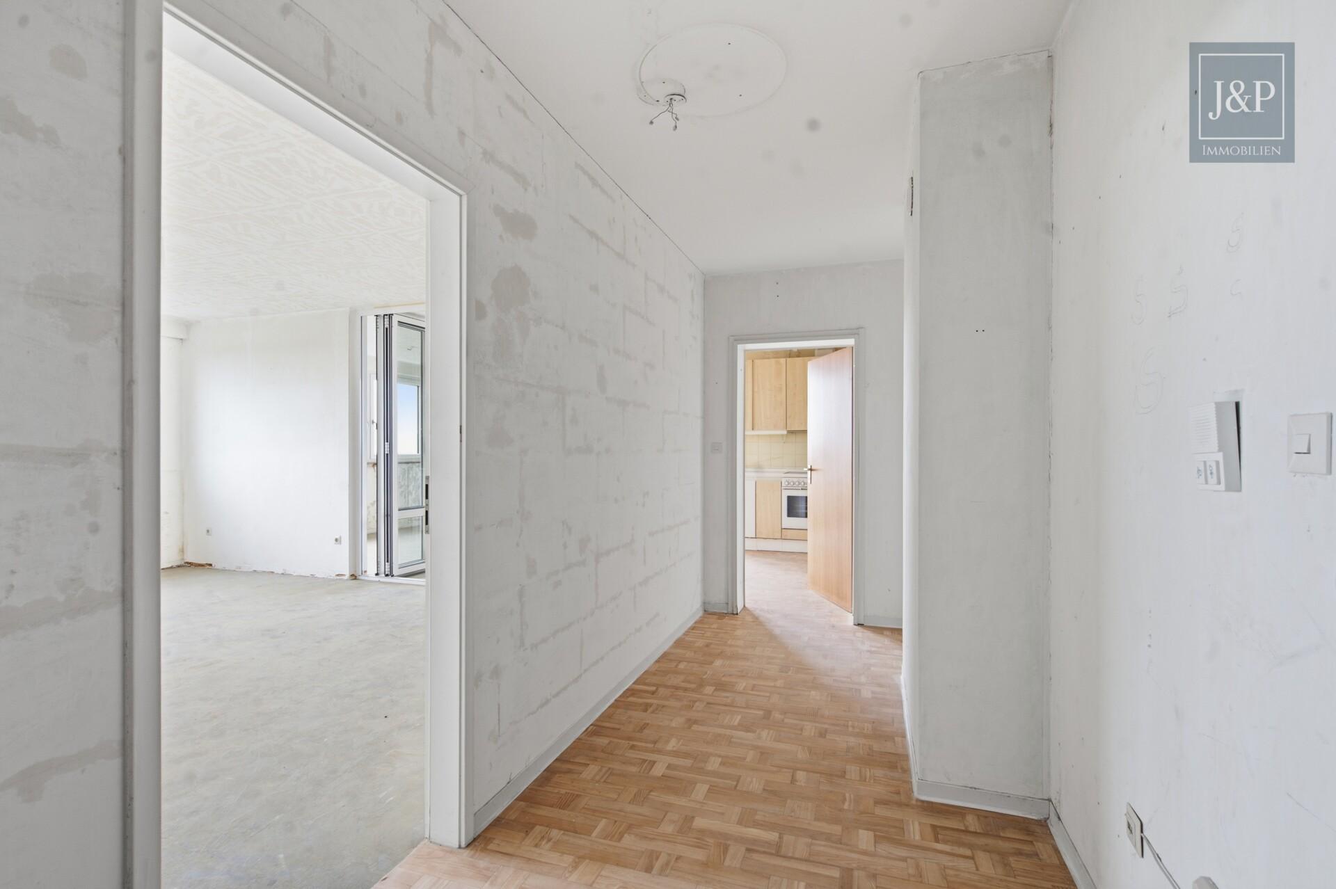 Beeindruckende Penthouse-Wohnung mit Skylineblick und zwei Terrassen! - Flur