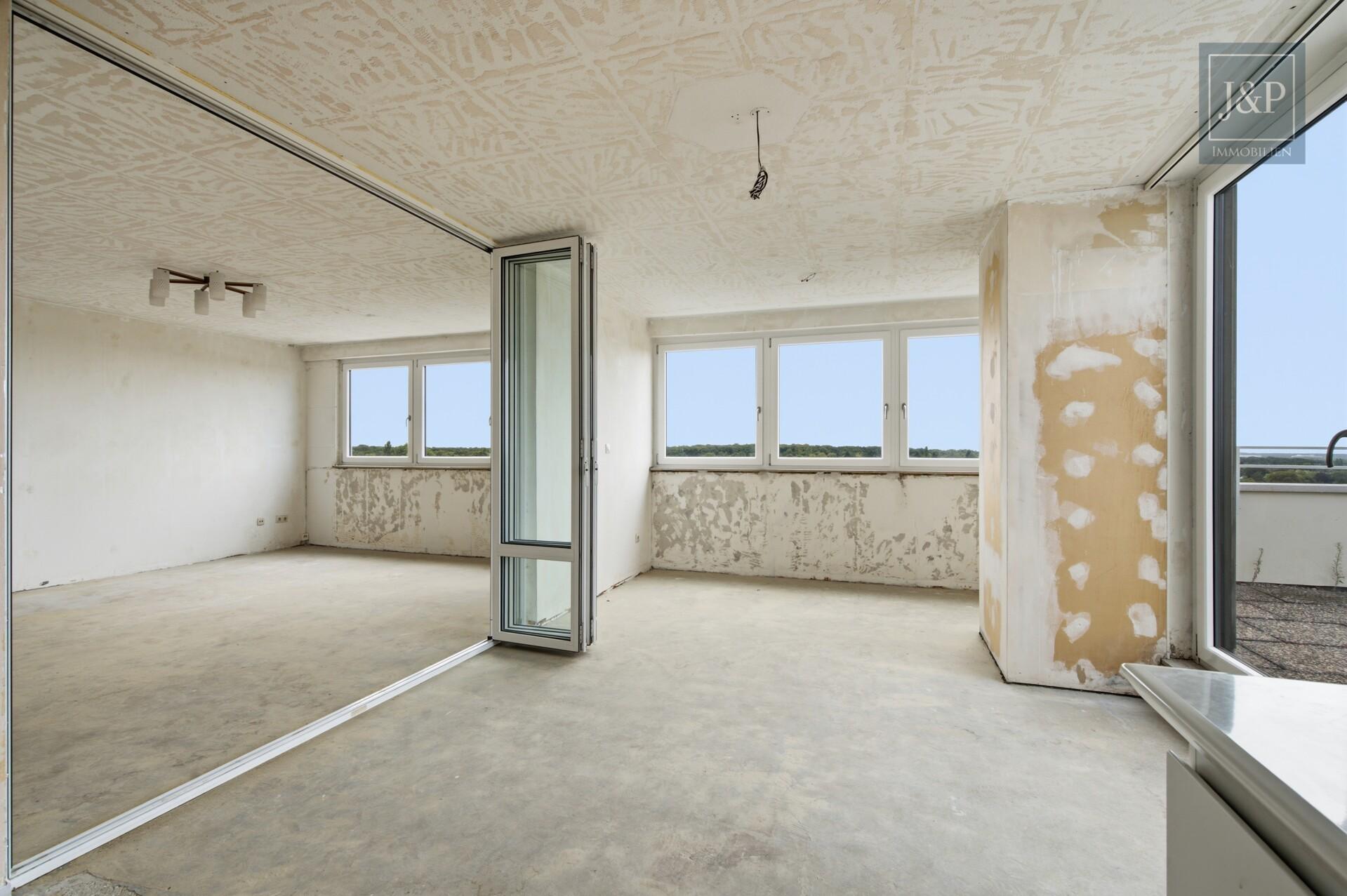 Beeindruckende Penthouse-Wohnung mit Skylineblick und zwei Terrassen! - Wohn-, Essbereich