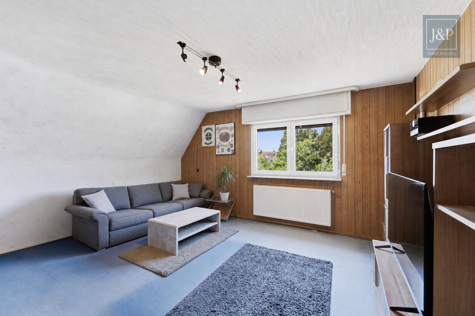 Großzügiges Baugrundstück mit Entwicklungspotenzial in Rodgau-Jügesheim - Schlafzimmer OG
