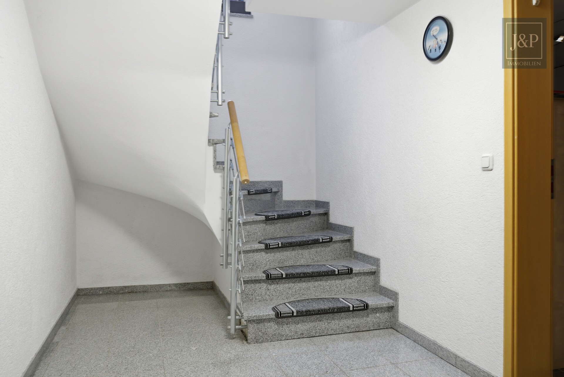 Ihr privates Naturparadies: Gepflegtes Einfamilienhaus auf traumhaften 1.500 m² Grund - Keller