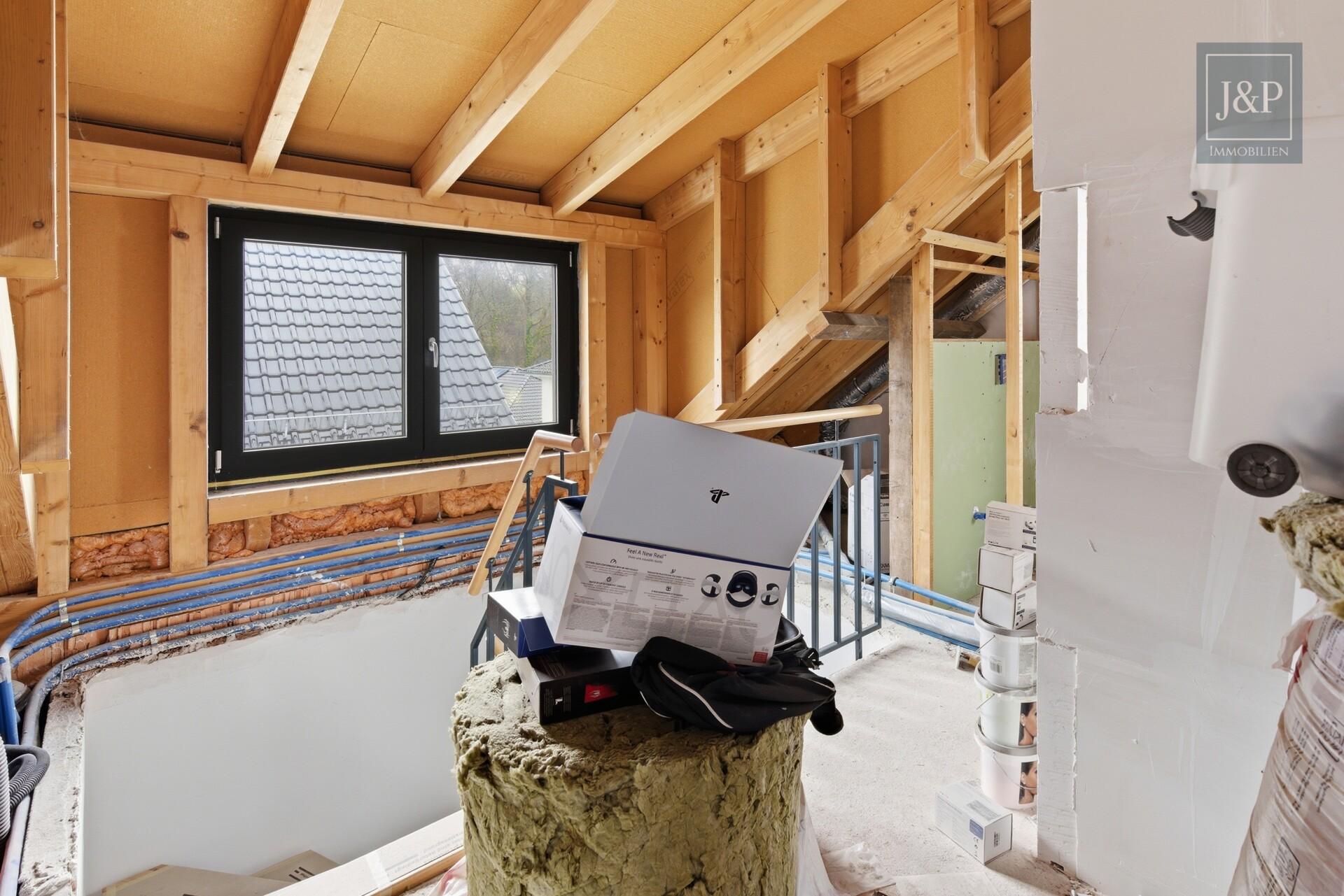 Einfamilienhaus in familienfreundlicher Lage - Ihre Chance zum Eigenheim mit Gestaltungsspielraum - Dachgeschoss jetzt