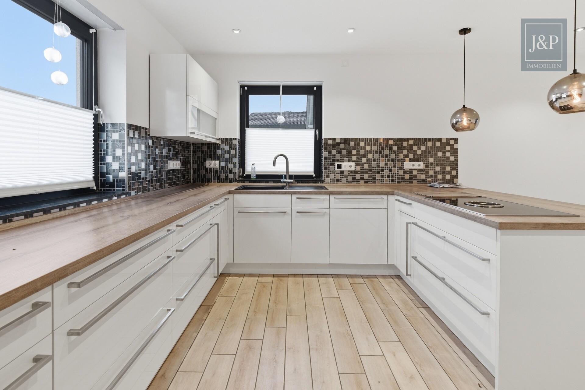 Einfamilienhaus in familienfreundlicher Lage - Ihre Chance zum Eigenheim mit Gestaltungsspielraum - DSC00267