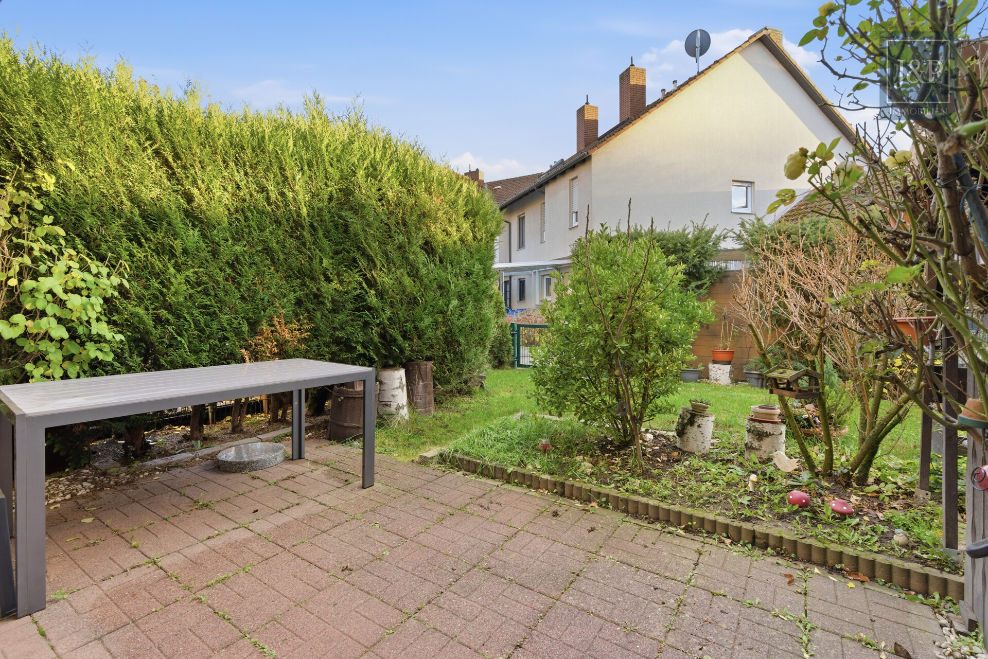 Familienfreundliches Einfamilienhaus in ruhiger & zentraler Lage von Hattersheim - Garten