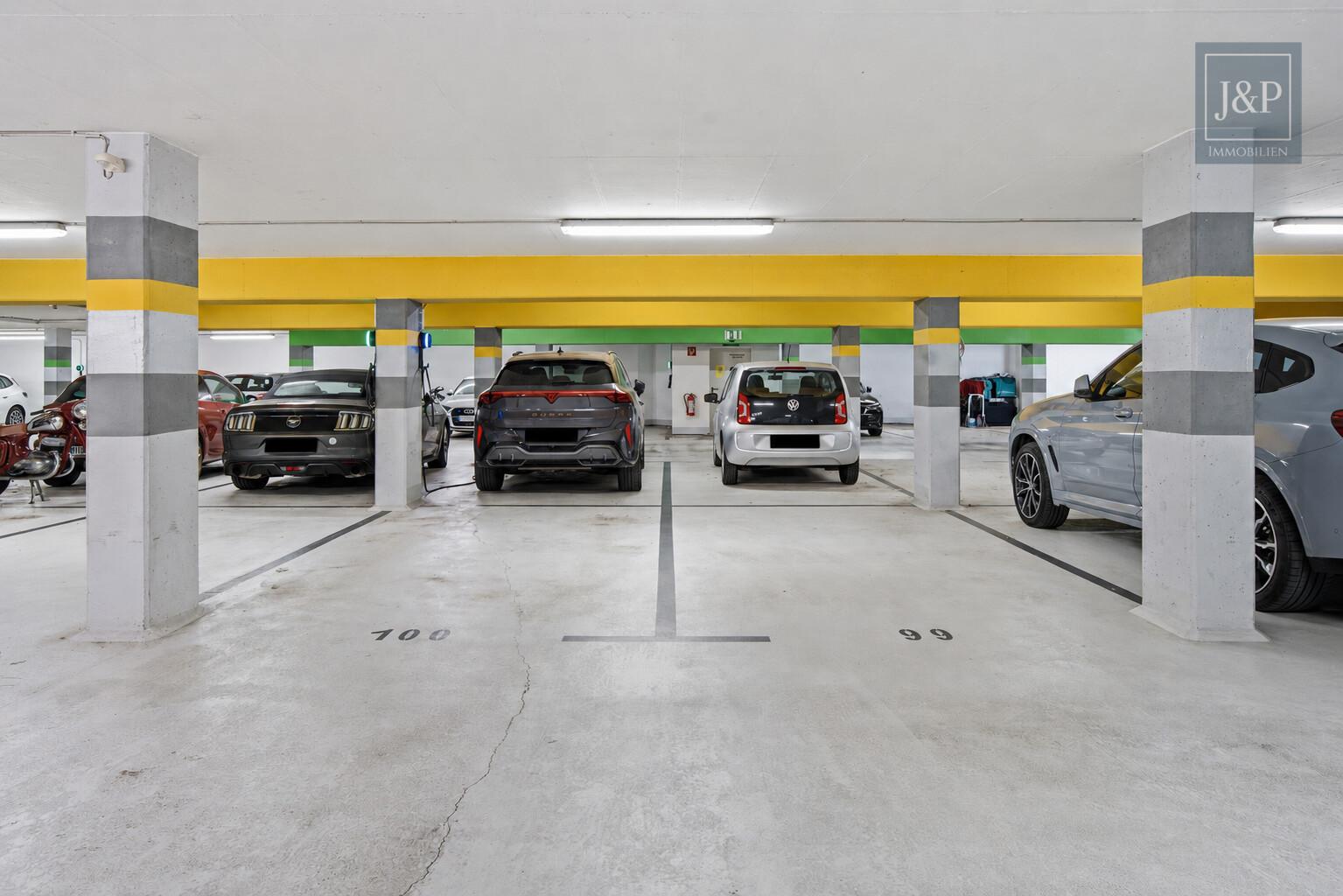 Kurze Wege, großzügiges Wohnen: 3 Zimmer mit Balkon & Tiefgarage in Hattersheim - Tiefgarage
