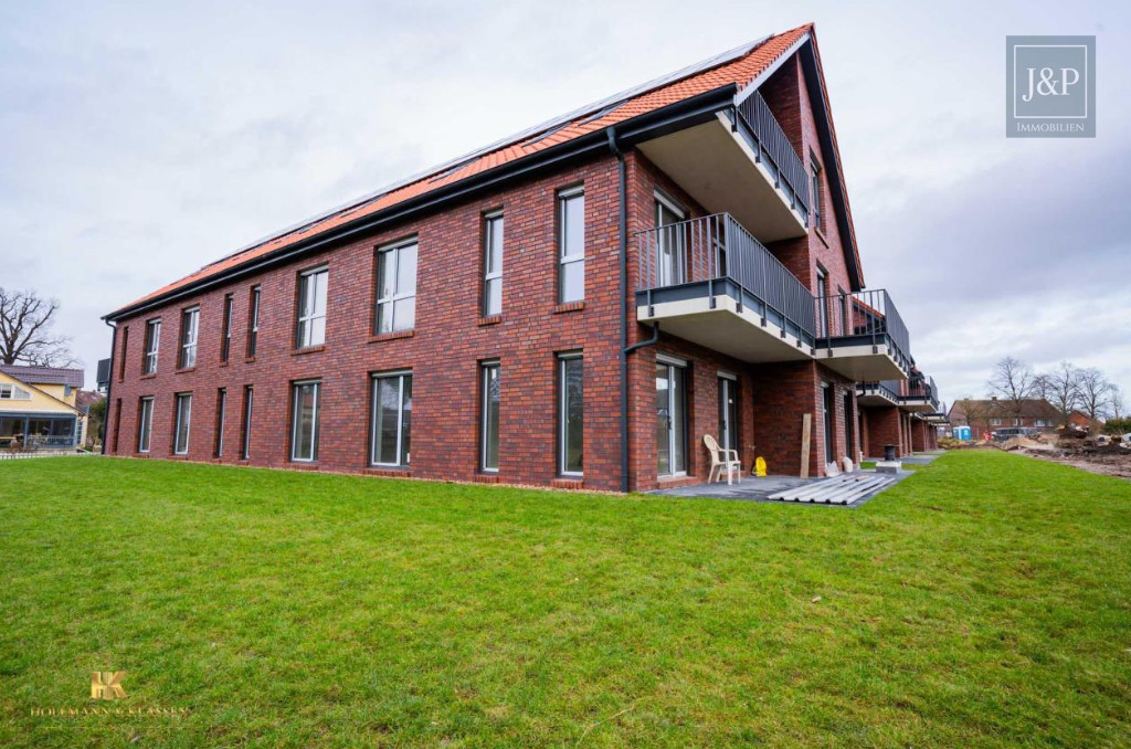 Modernes Mehrfamilienhaus (KfW-40) – energieeffizient, hochwertig & komfortabel! - Außenansicht