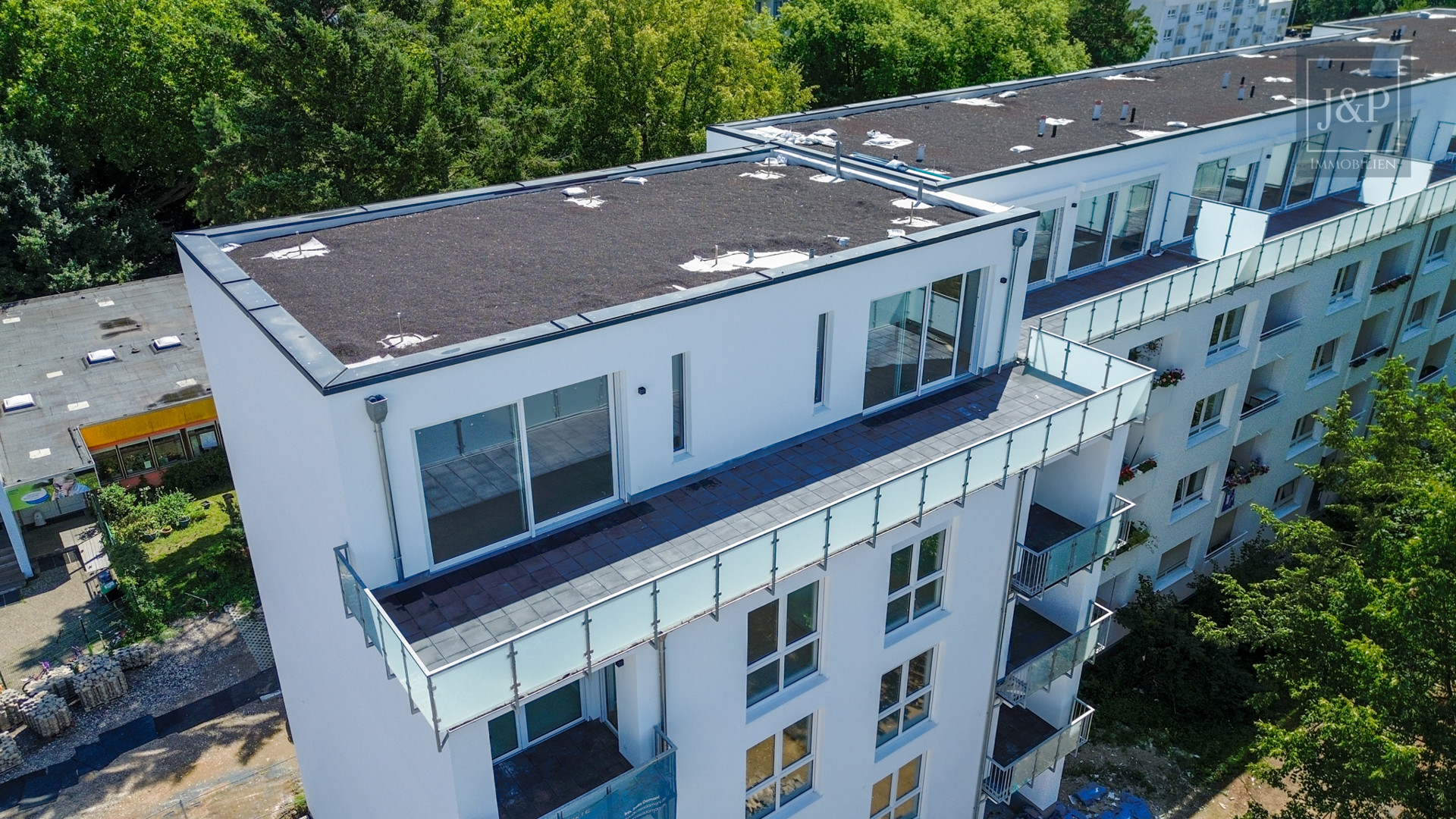 A+, Dachterrasse, Aufzug: Luxuriöses Penthouse mit Weitblick! - Luftaufnahme