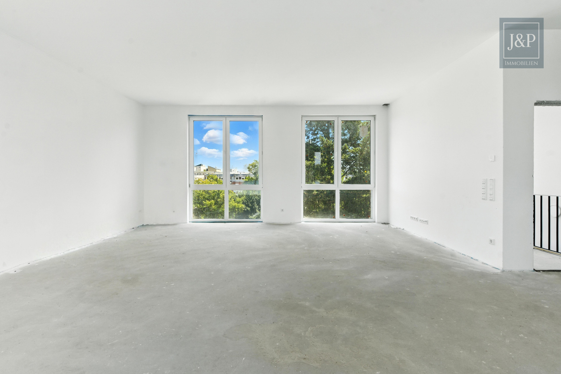 A+, Dachterrasse, Aufzug: Luxuriöses Penthouse mit Weitblick! - Wohnzimmer