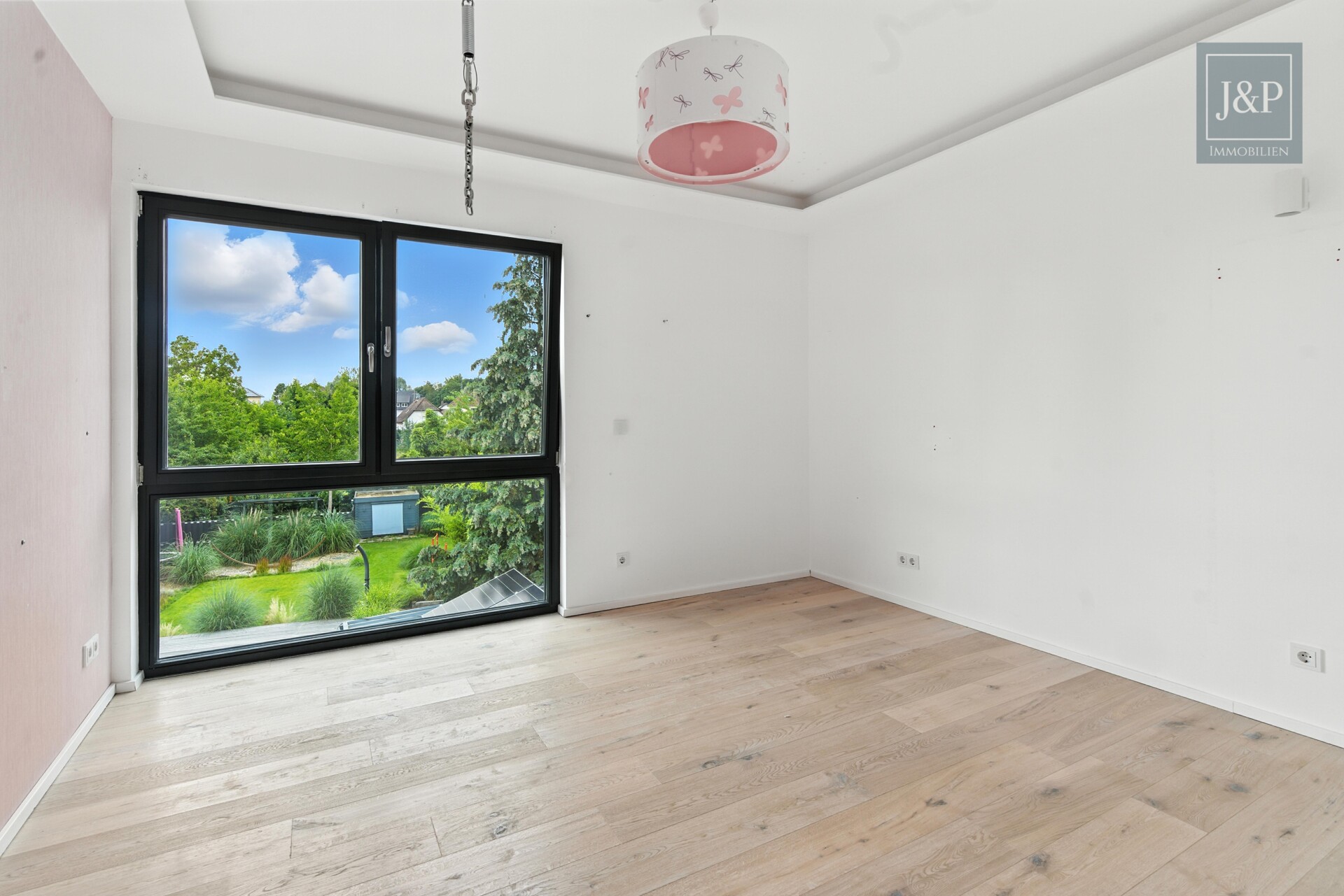 Saniertes & neu-erbautes EFH mit ELW - Familienidylle mit großem Garten, Pool & Sauna - OG Schlafen 2