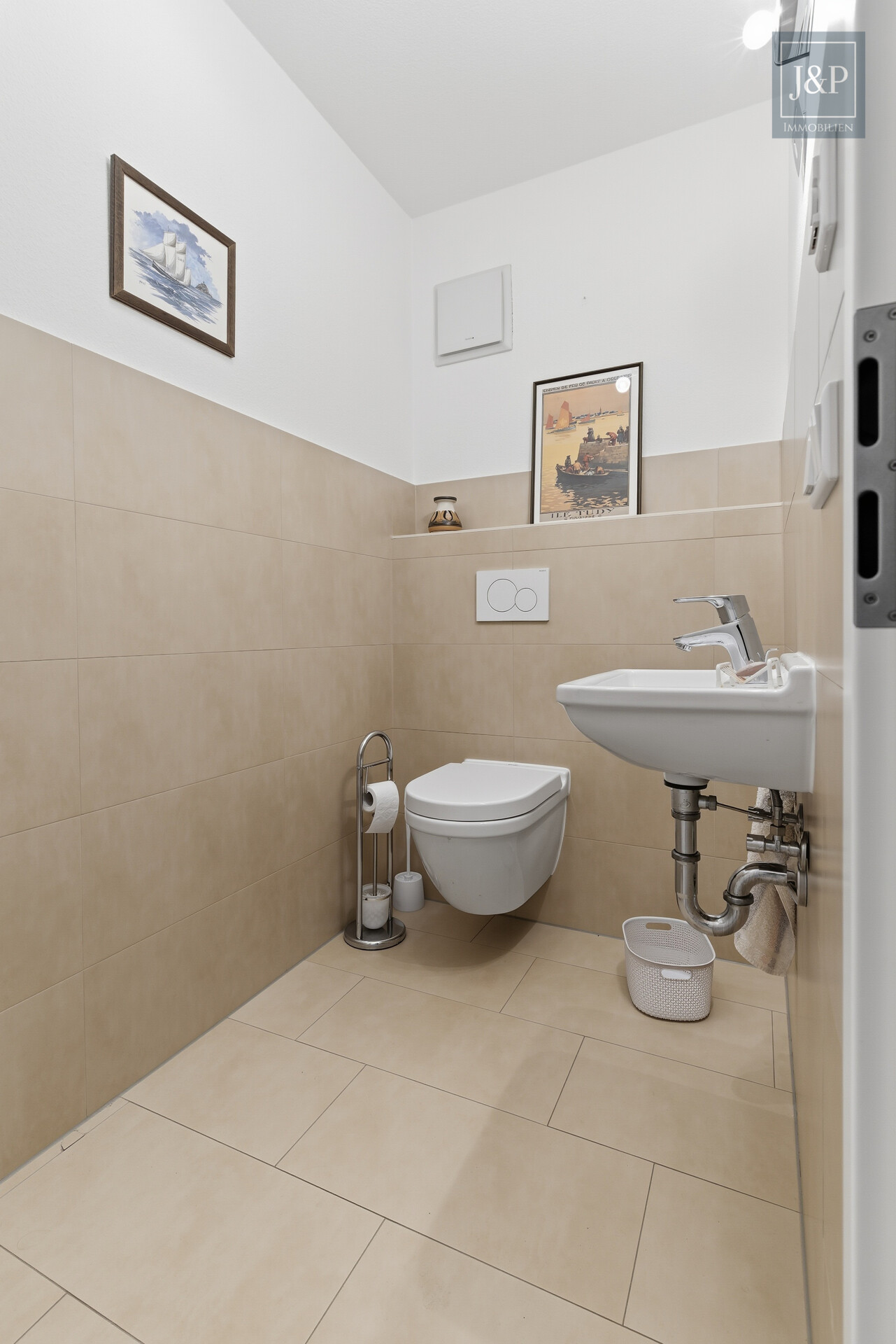 Barrierefreie 3-Zimmer-Wohnung mit Balkon, Carport & großen Räumen - Zentral & Naturnah - Gäste WC