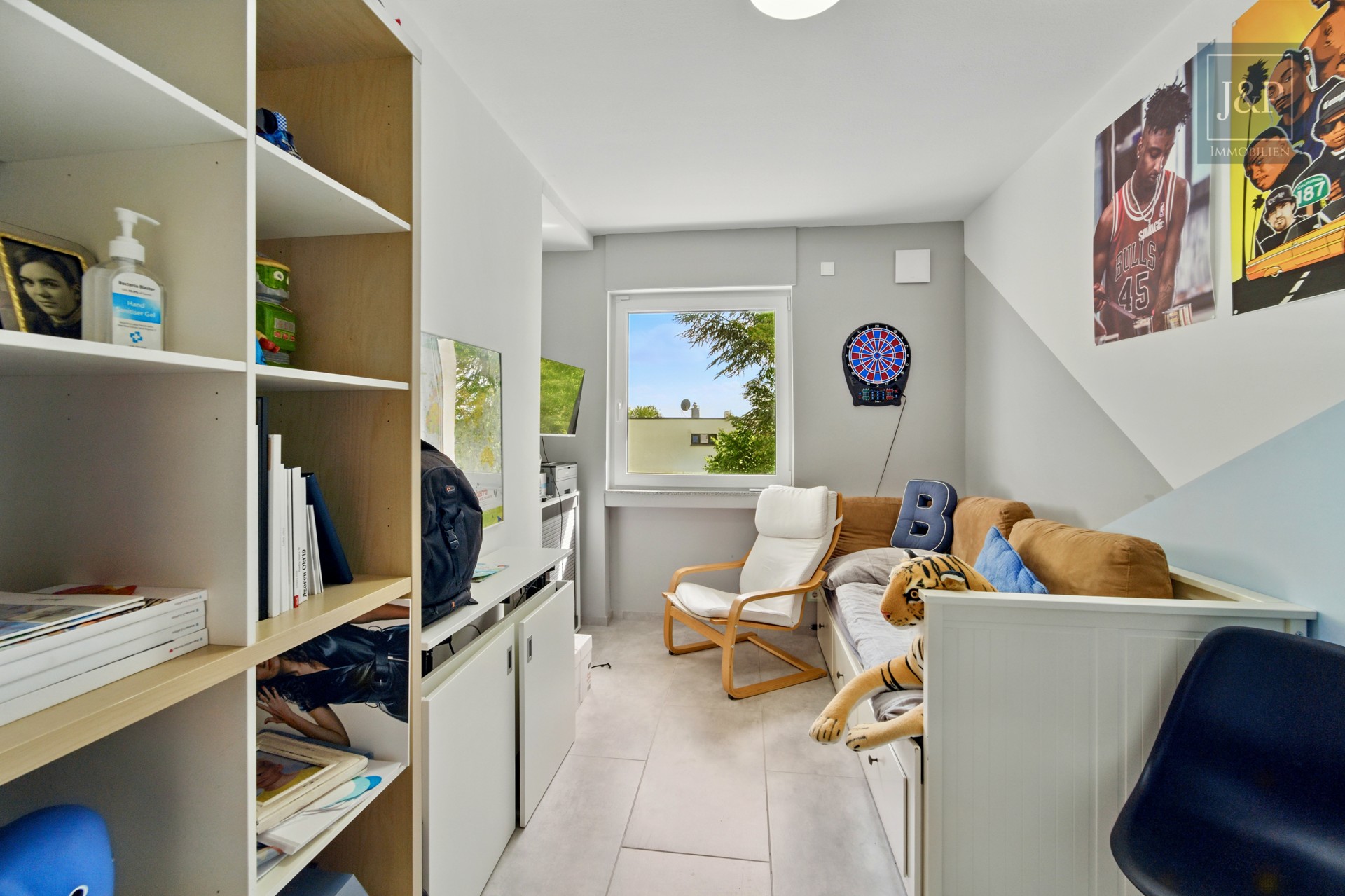 Wie neu & mit Potenzial: Modernes Endhaus mit vermietbarem OG (900 € mtl.) - Schlafzimmer 3 (1.OG)