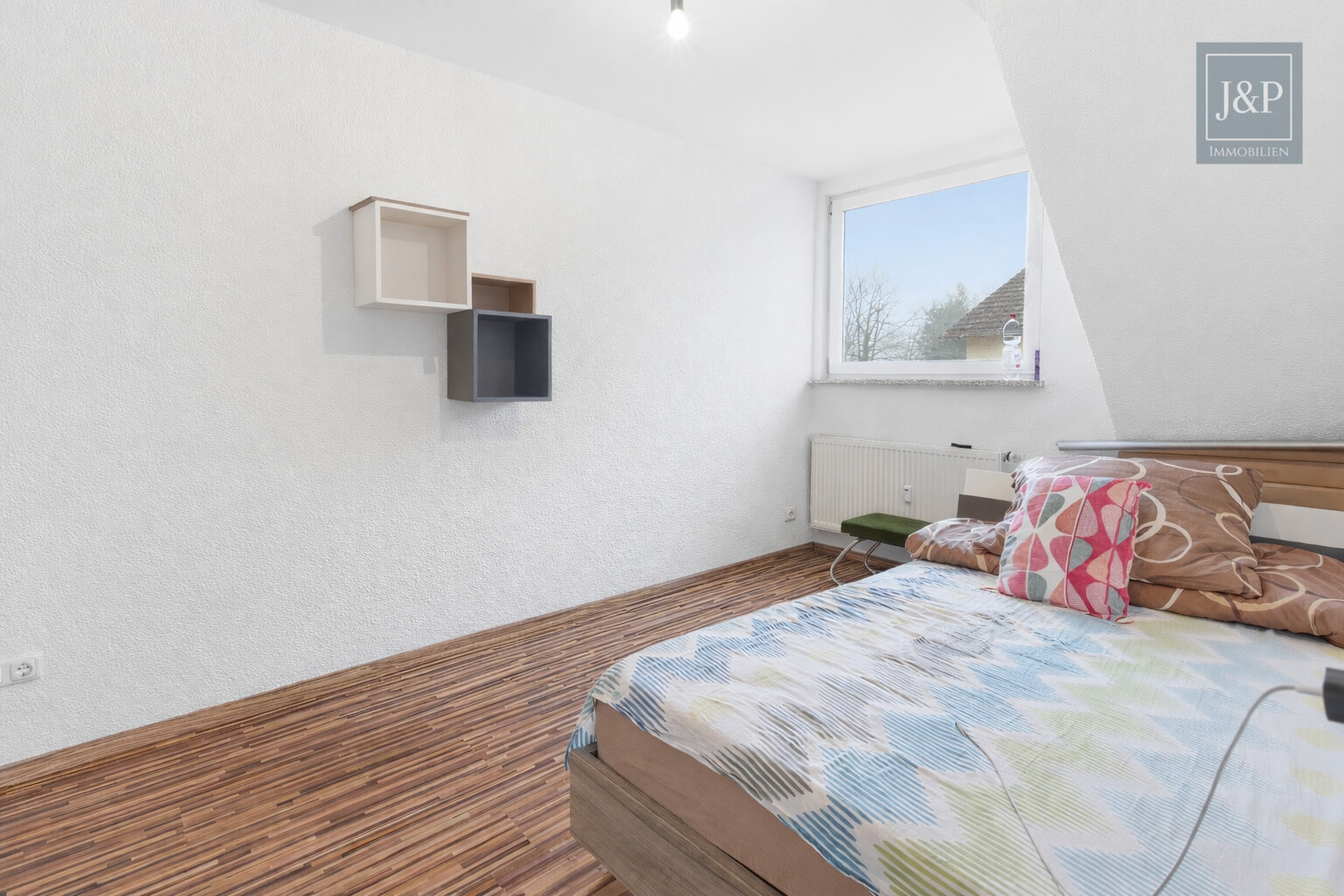 Sanierte DG-Wohnung mit großer Terrasse. Ideal für Kapitalanleger UND Eigennutzer - Arbeitszimmer