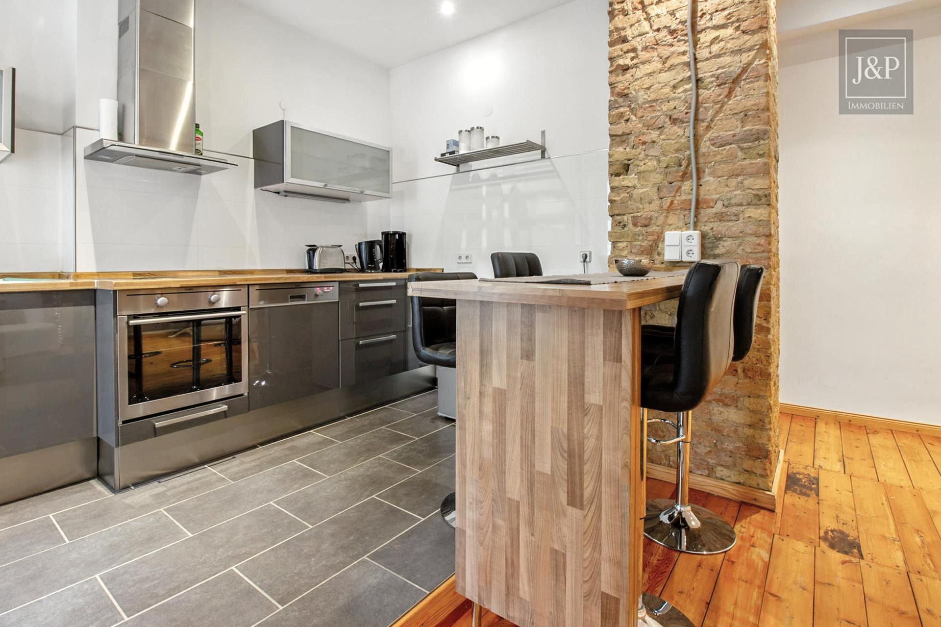 Moderne 2-Zimmer-Stadtwohnung – sofort bezugsfrei in Mitte - Küche