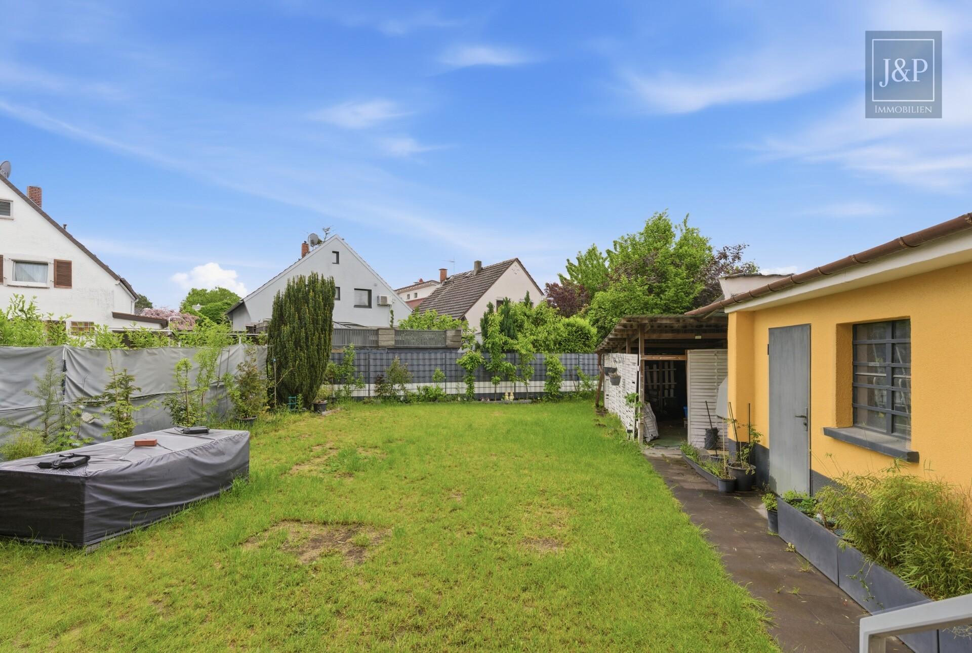 Freistehendes Zuhause mit großem Garten, ausgebautem Untergeschoss & Erweiterungsmöglichkeiten - Garten