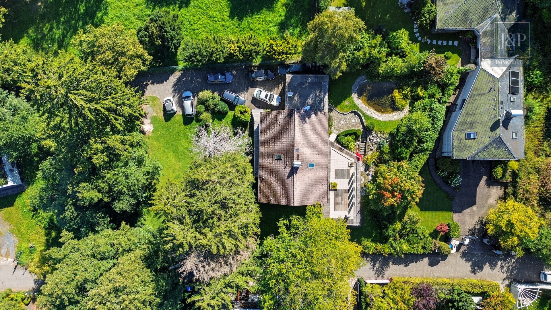 Sonnige Lage auf der Hegewiese. Großes Anwesen mit altem Baumbestand + Ausbaureserve (ZFH/EFH) - Grundstück