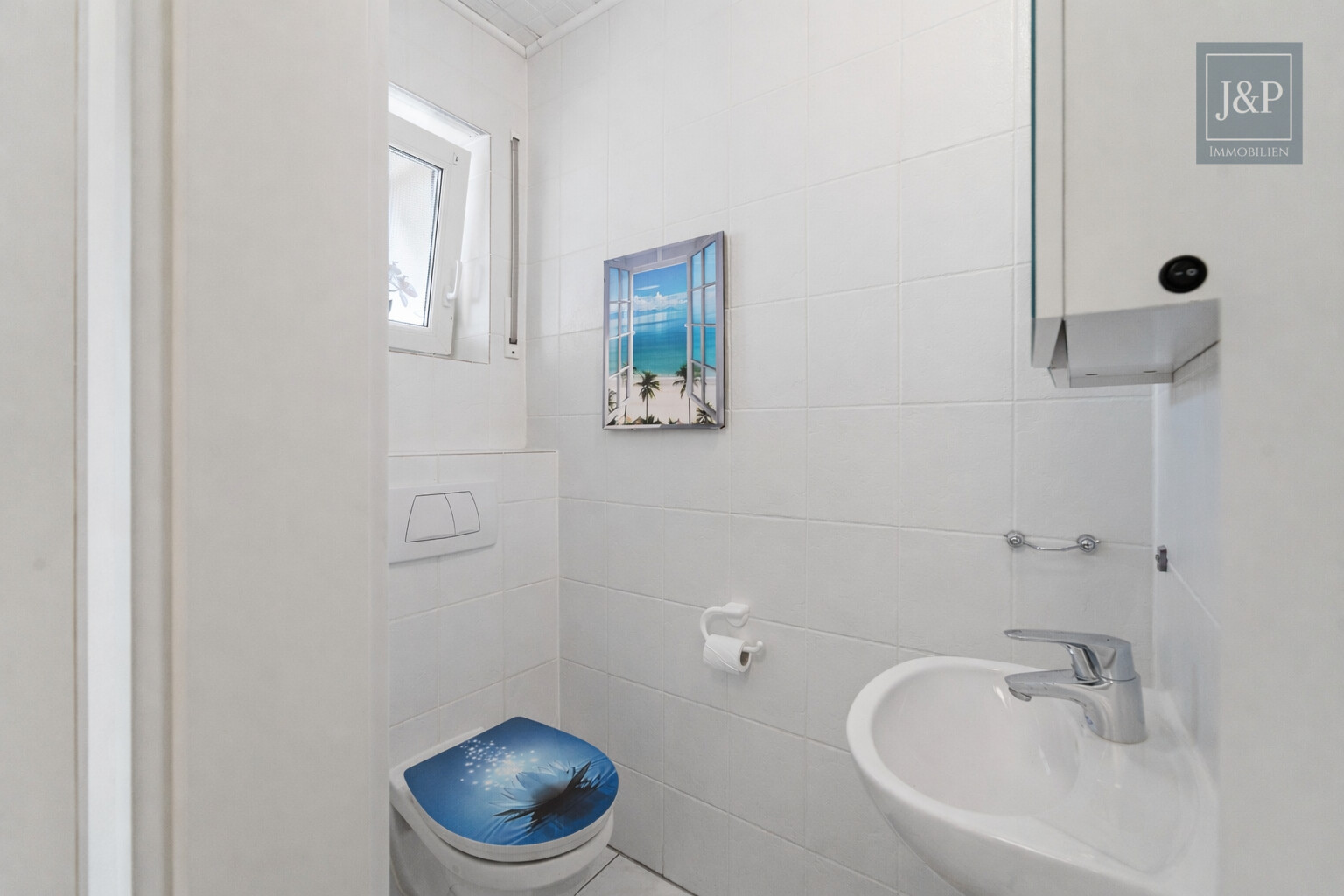 Familienfreundliches Reihenhaus mit Wintergarten & Balkon in ruhiger Anliegerstraße - Gäste-WC