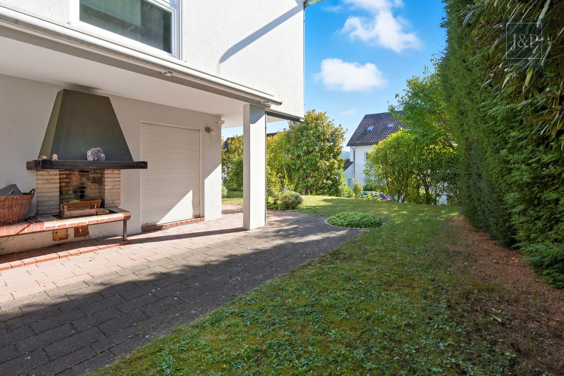 Wohnen in Top-Lage von Goldbach mit großem Grundstück! – Besonderes Wohnerlebnis im Architektenhaus - Garten