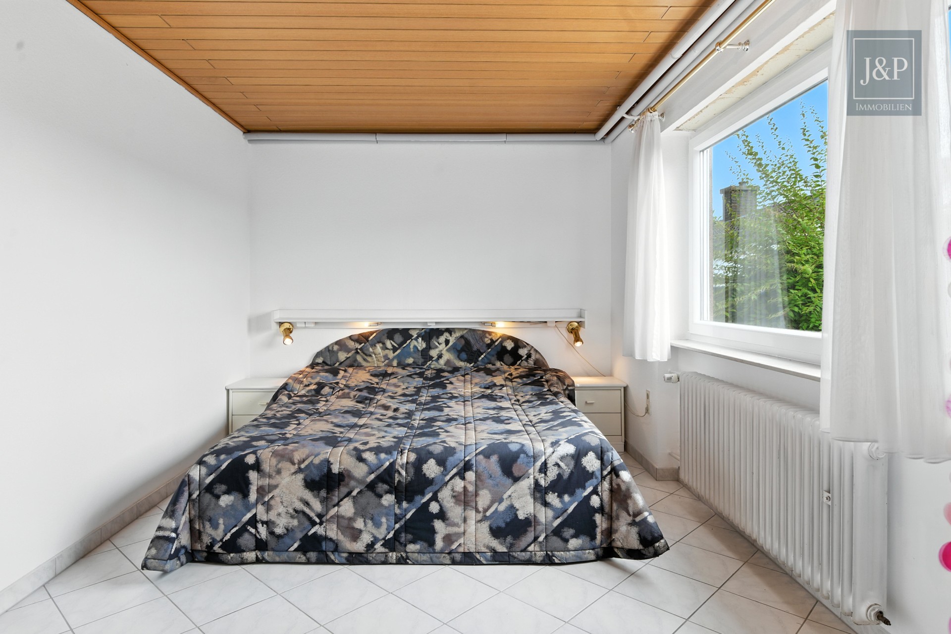 Wohnen auf einer Etage! EFH mit super Aussicht + Souterraineinheit & Ausbaureserve in Finthen - Schlafzimmer Keller