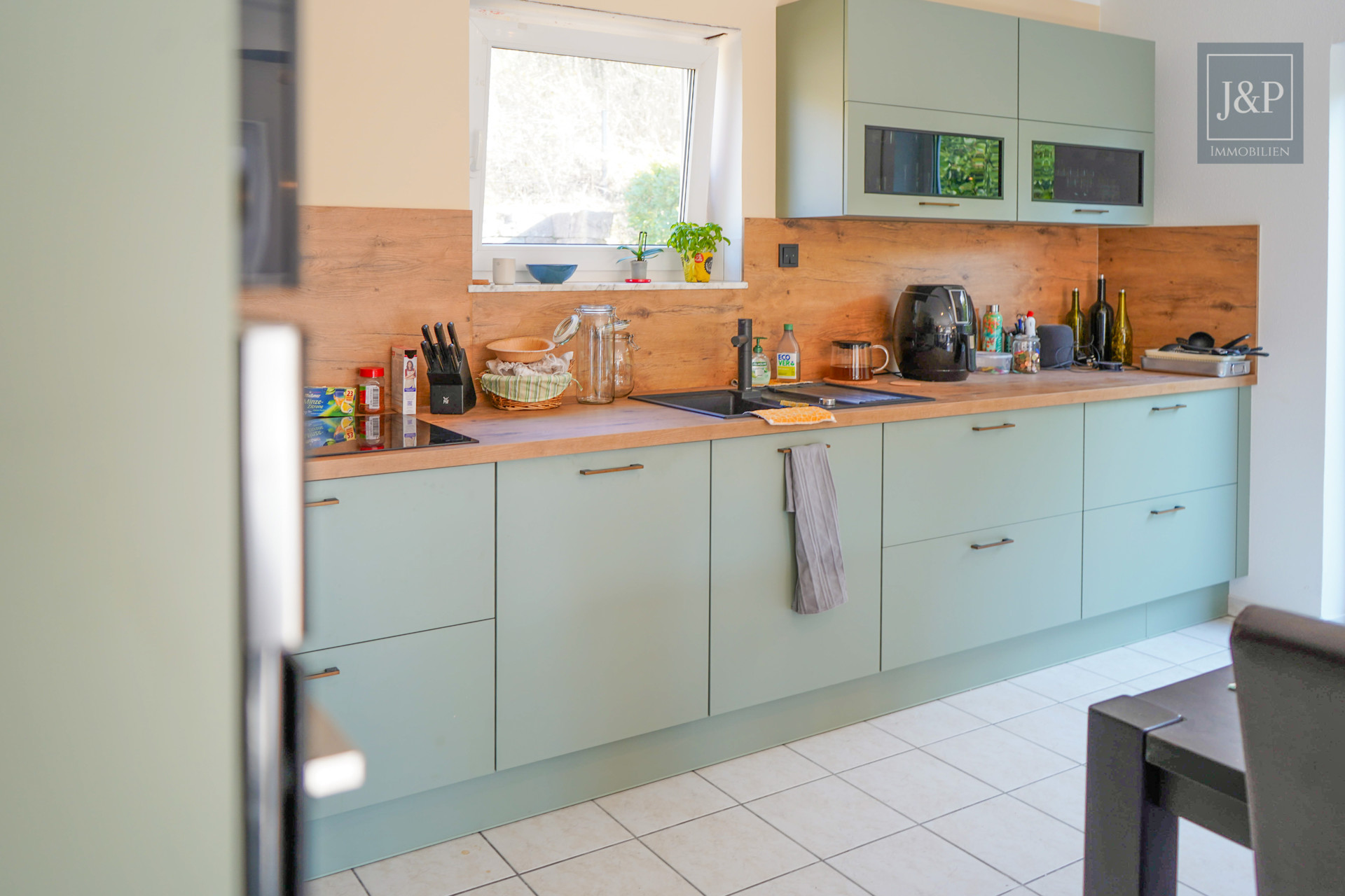 Saniertes & energetisches Einfamilienhaus mit Süd-West Balkon & tollem Blick! (ELW möglich) - Küche