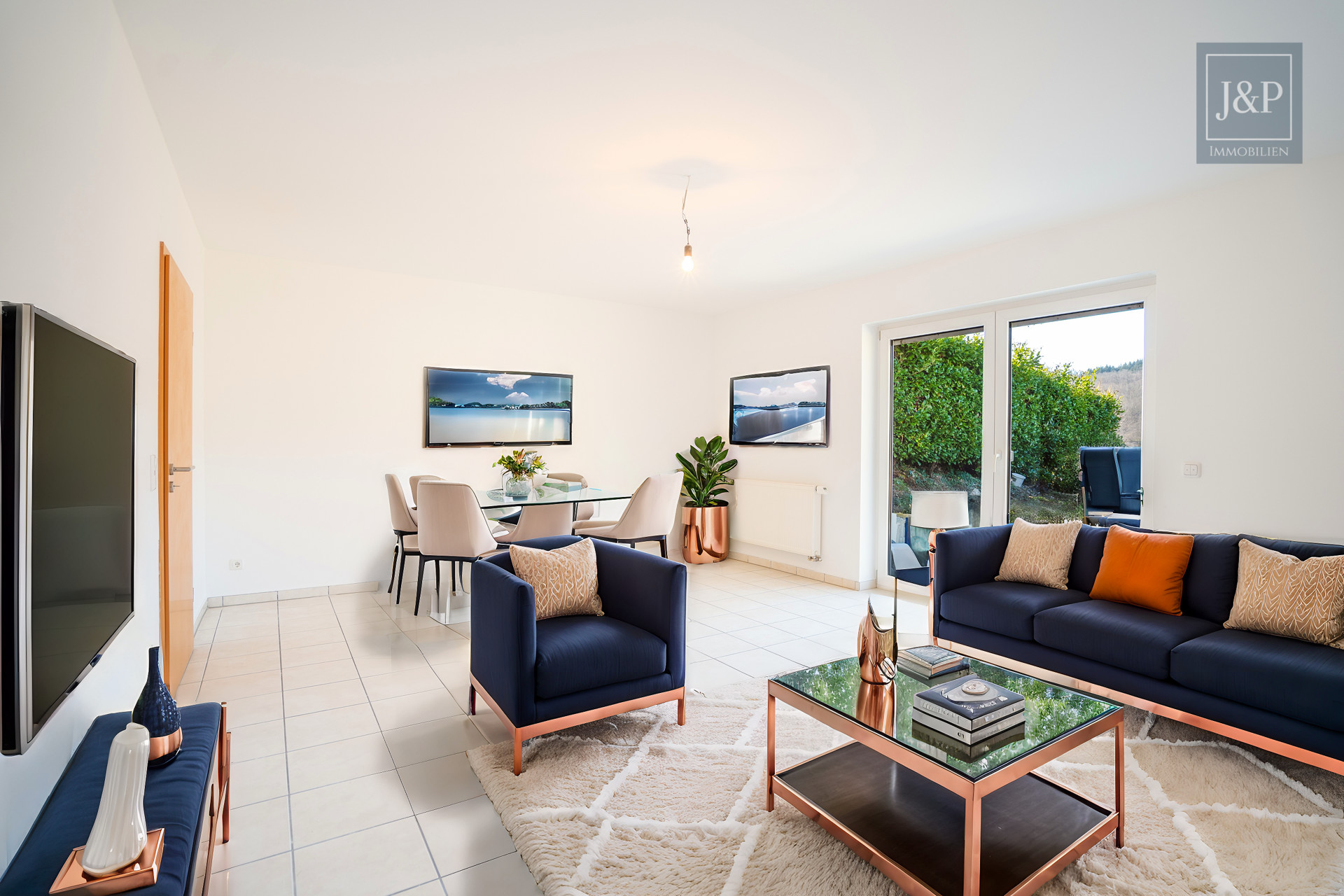 Saniertes & energetisches Einfamilienhaus mit Süd-West Balkon & tollem Blick! (ELW möglich) - ELW/Hobby UG