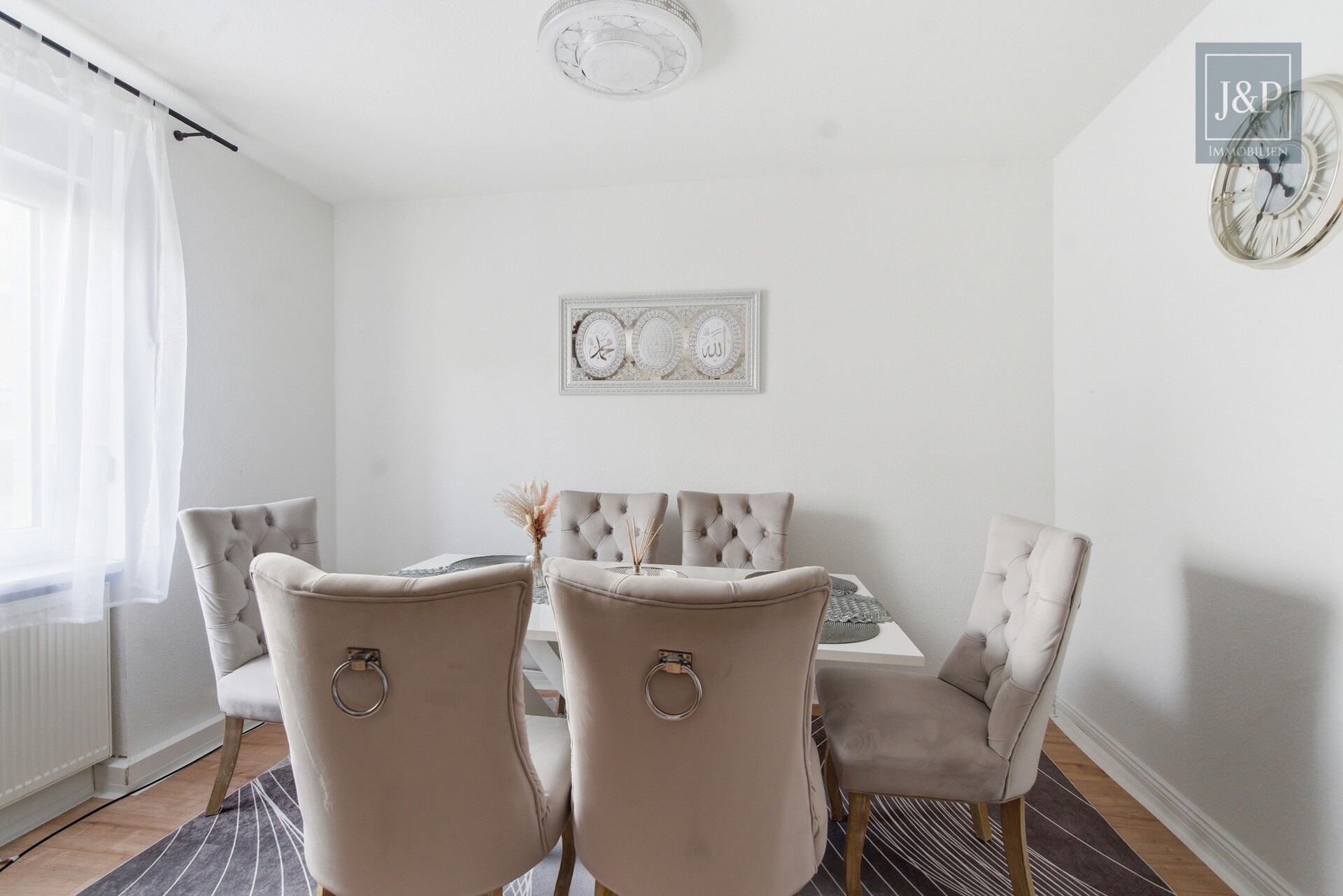 Modernisiert, zentral, voll-vermietet: Attraktives Mehrfamilienensemble in Altenstadt-Höchst! - Wohnung 2