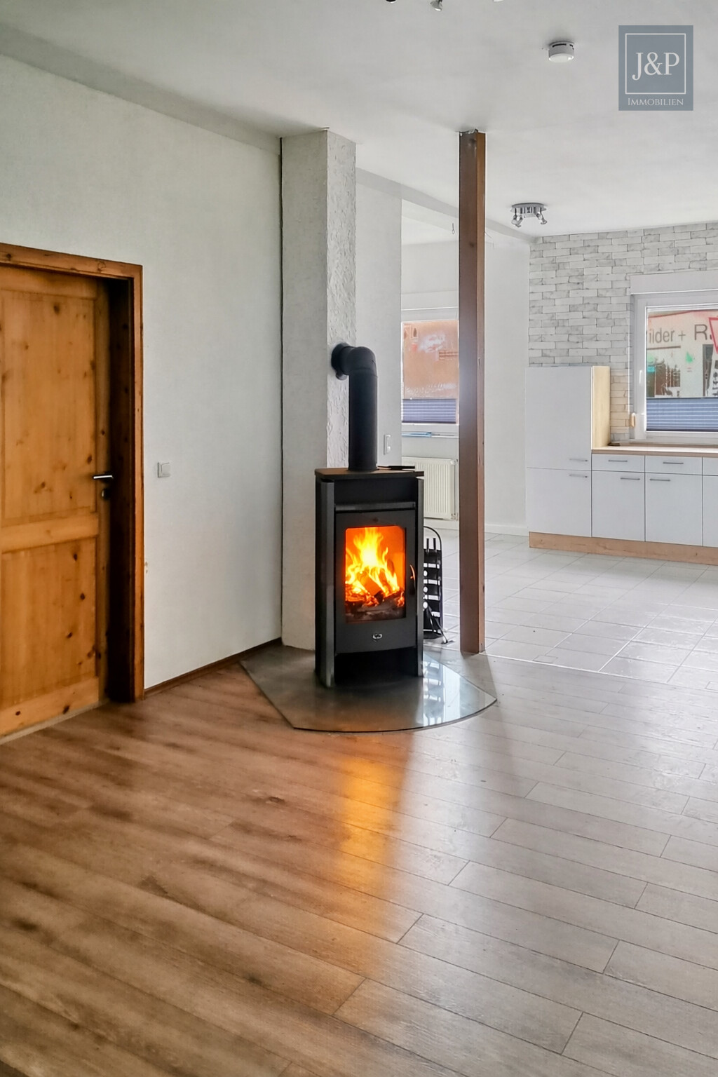 Modernisiert, zentral, voll-vermietet: Attraktives Mehrfamilienensemble in Altenstadt-Höchst! - Wohnung 3