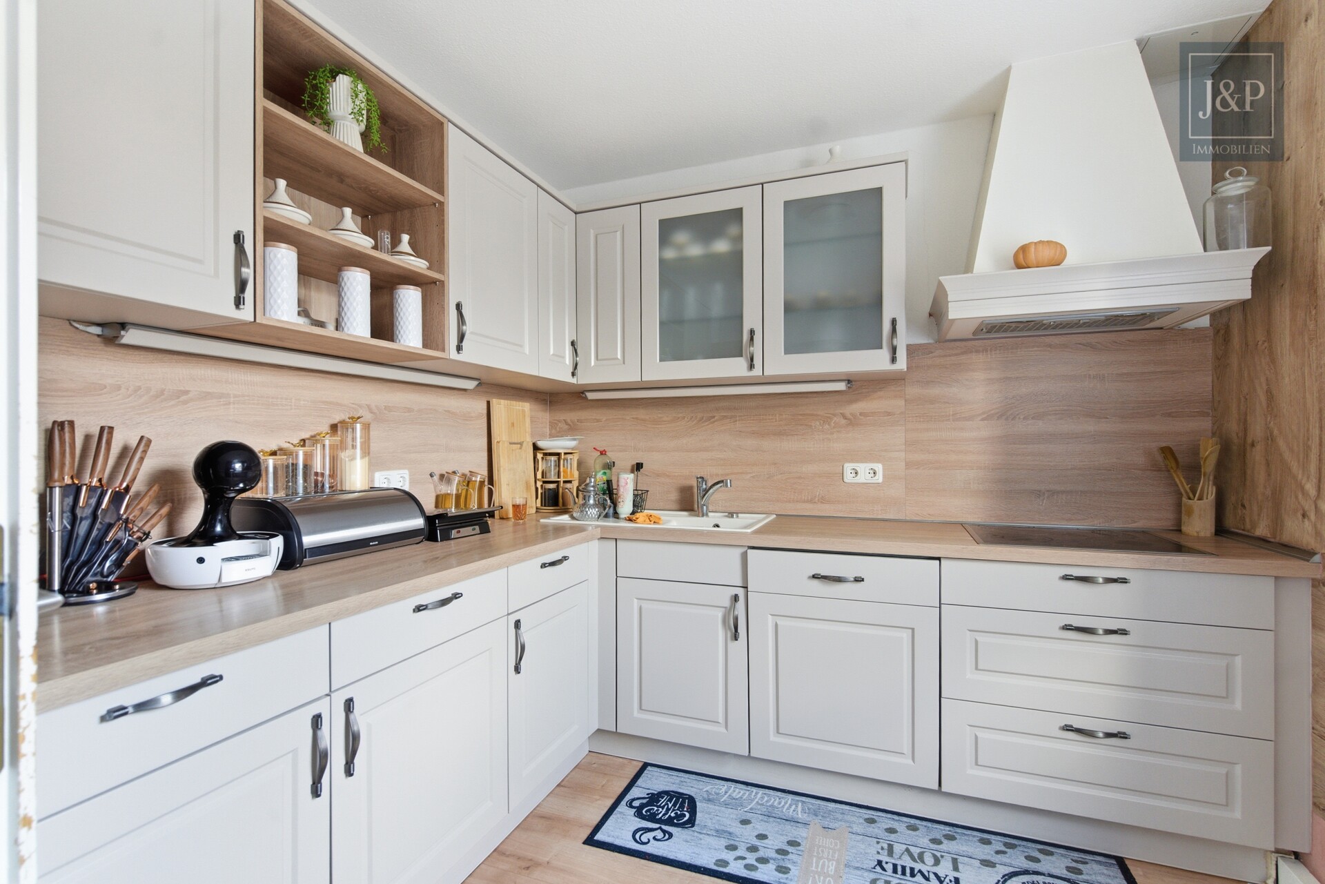 Modernisiert, zentral, voll-vermietet: Attraktives Mehrfamilienensemble in Altenstadt-Höchst! - Wohnung 2