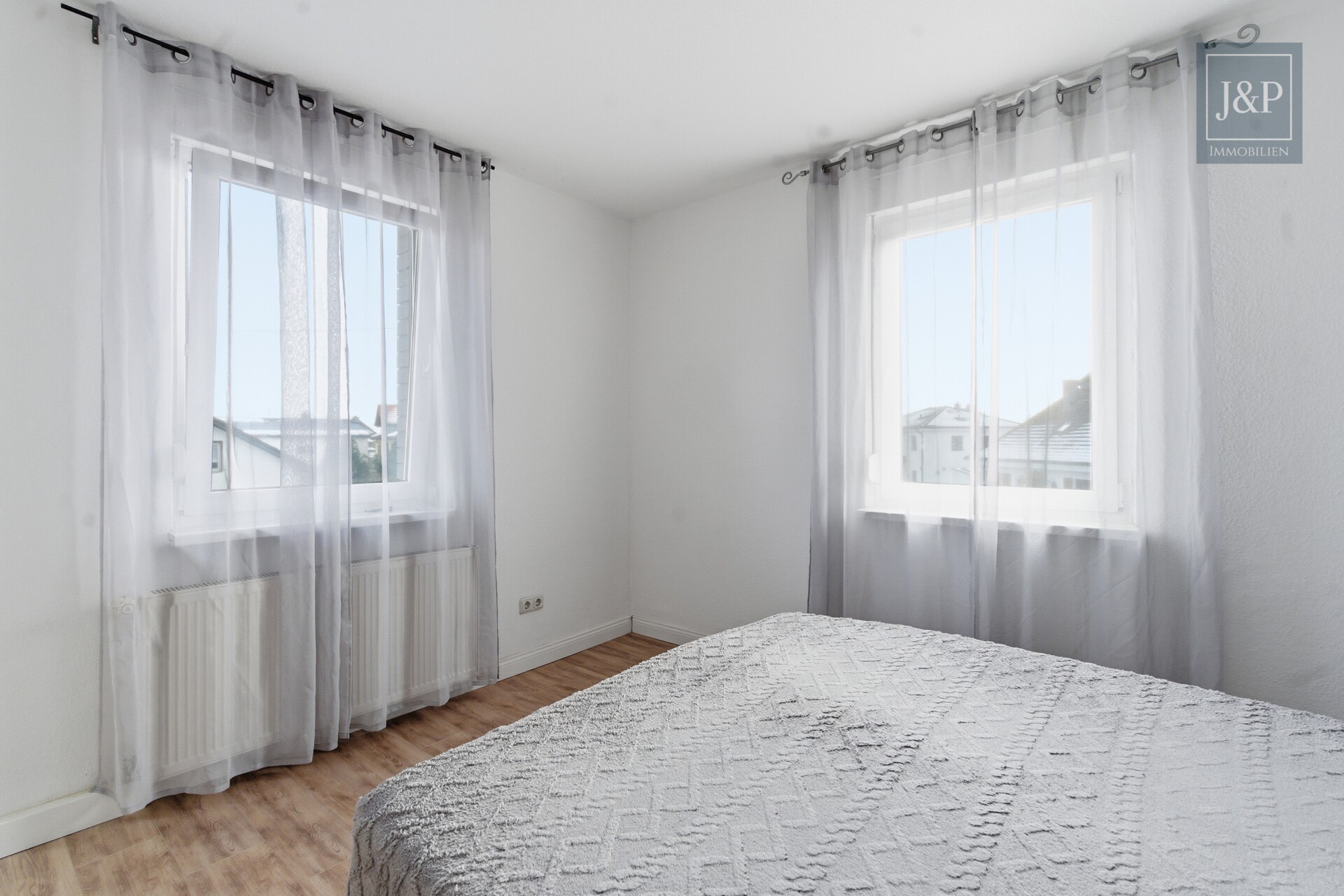 Modernisiert, zentral, voll-vermietet: Attraktives Mehrfamilienensemble in Altenstadt-Höchst! - Wohnung 2