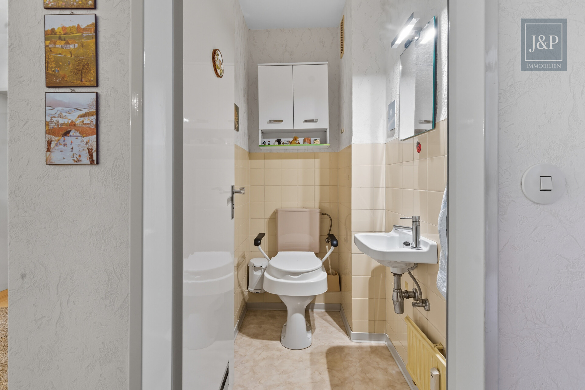 Kapitalanlage mit Weitblick – Vermietete 4-Zimmer-Wohnung in Darmstadt-Arheilgen - Gäste-WC