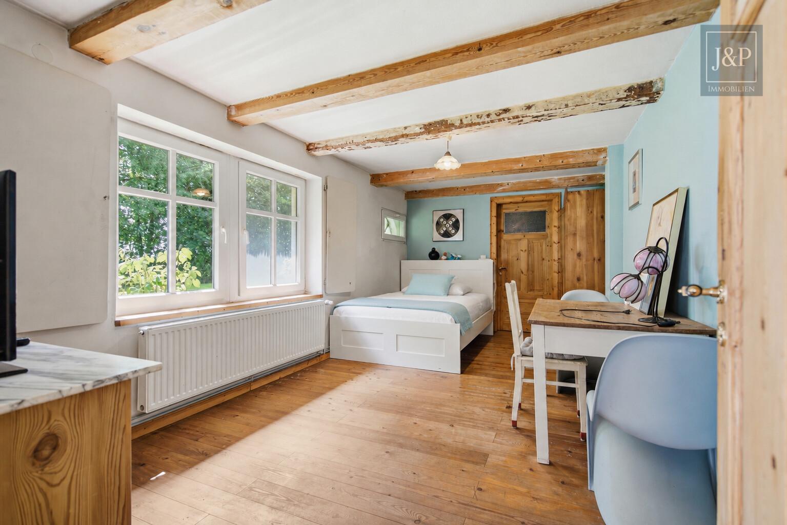 Unter Reet: Einmaliges Wohngefühl im Grünen - Schlafzimmer EG
