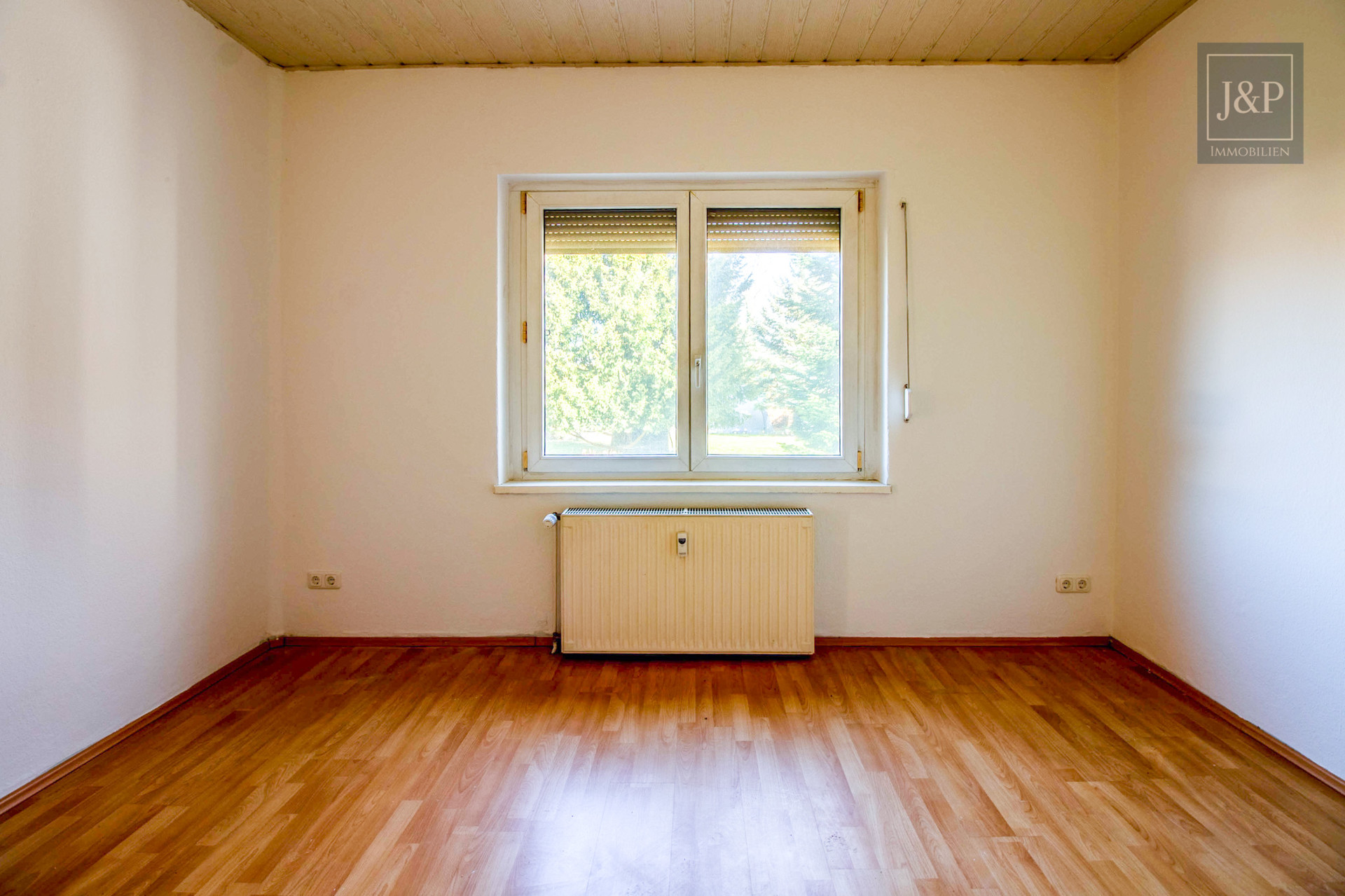 Familienfreundliches Haus mit großzügigem Garten und Terrasse! - Kinderzimmer
