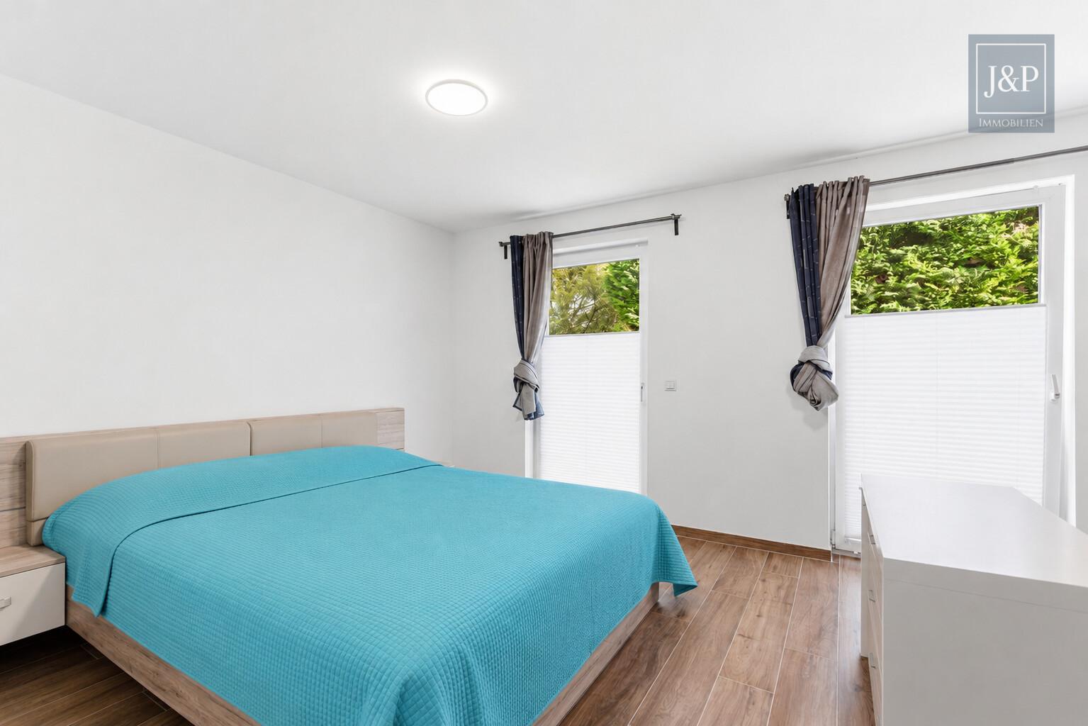 Neuwertiges Reihenmittelhaus mit Garten und Wärmepumpe in Frankfurt-Bonames! - Schlafzimmer