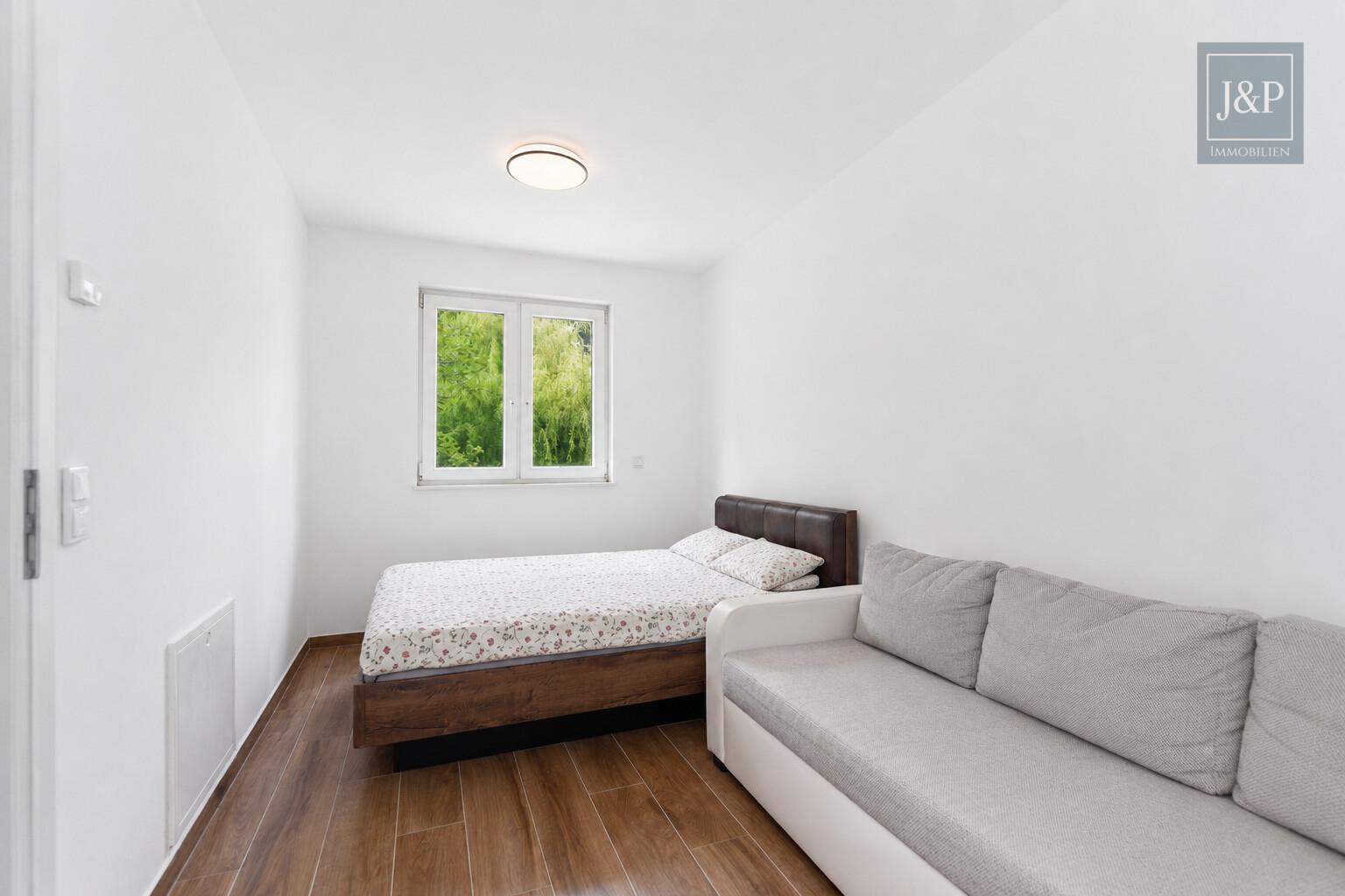 Neuwertiges Reihenmittelhaus mit Garten und Wärmepumpe in Frankfurt-Bonames! - Dachgeschoss