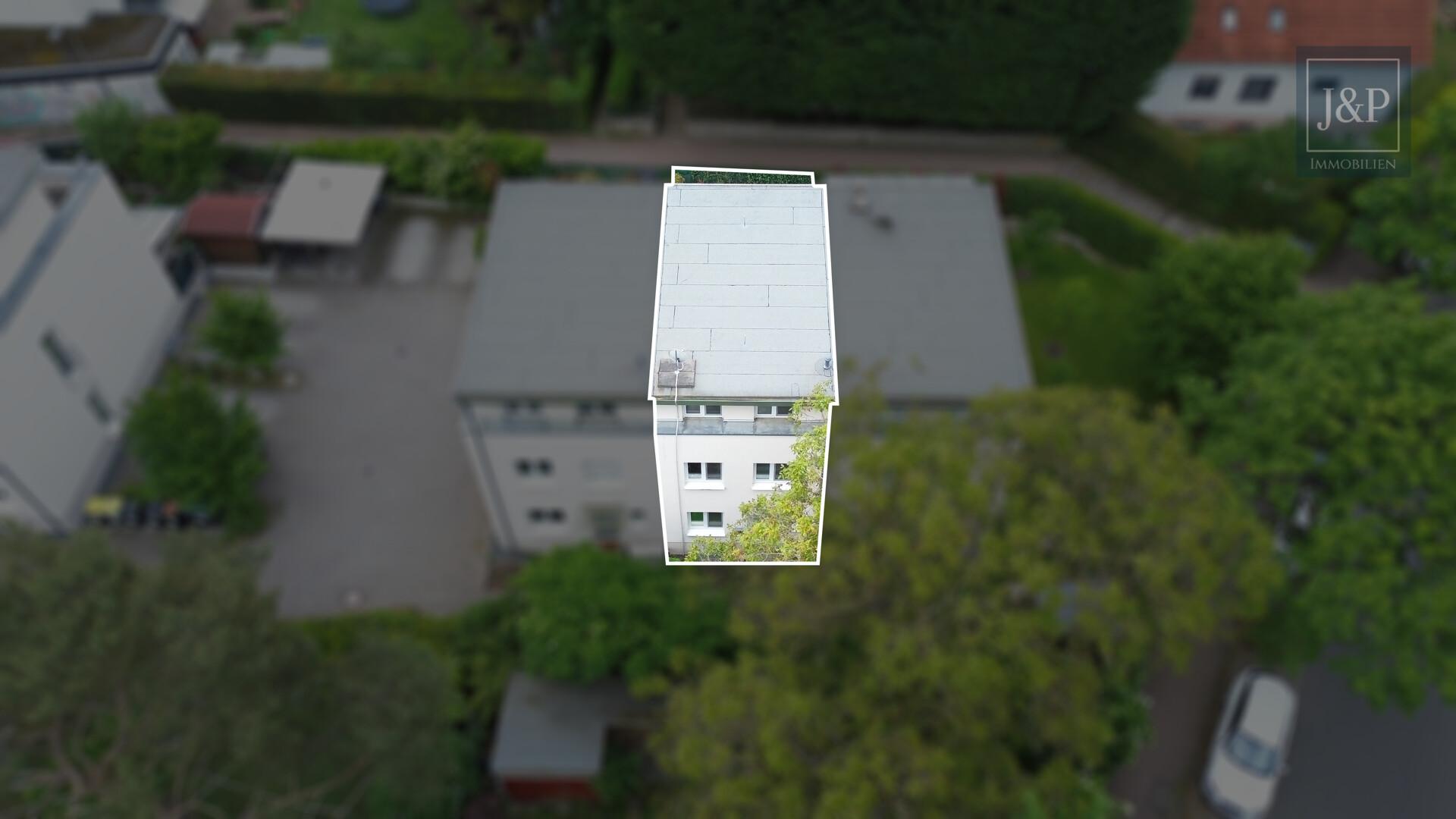 Neuwertiges Reihenmittelhaus mit Garten und Wärmepumpe in Frankfurt-Bonames! - Luftaufnahme