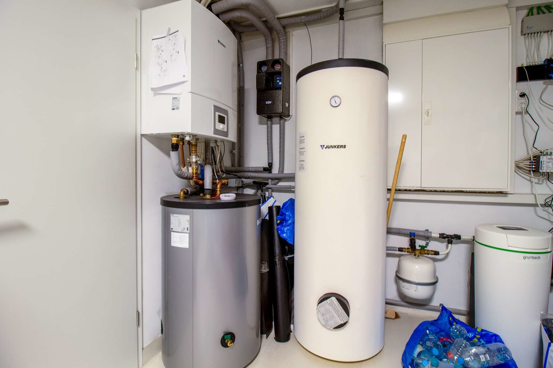 Zukunftssicherer Neubau im Kern von Eddersheim - Heizanlage